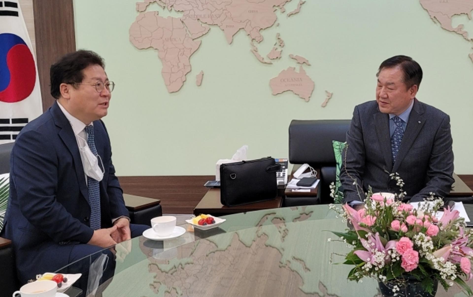 이재영 위원장, 박병대 양산상의 신임회장과 양산기업 지원정책 간담회