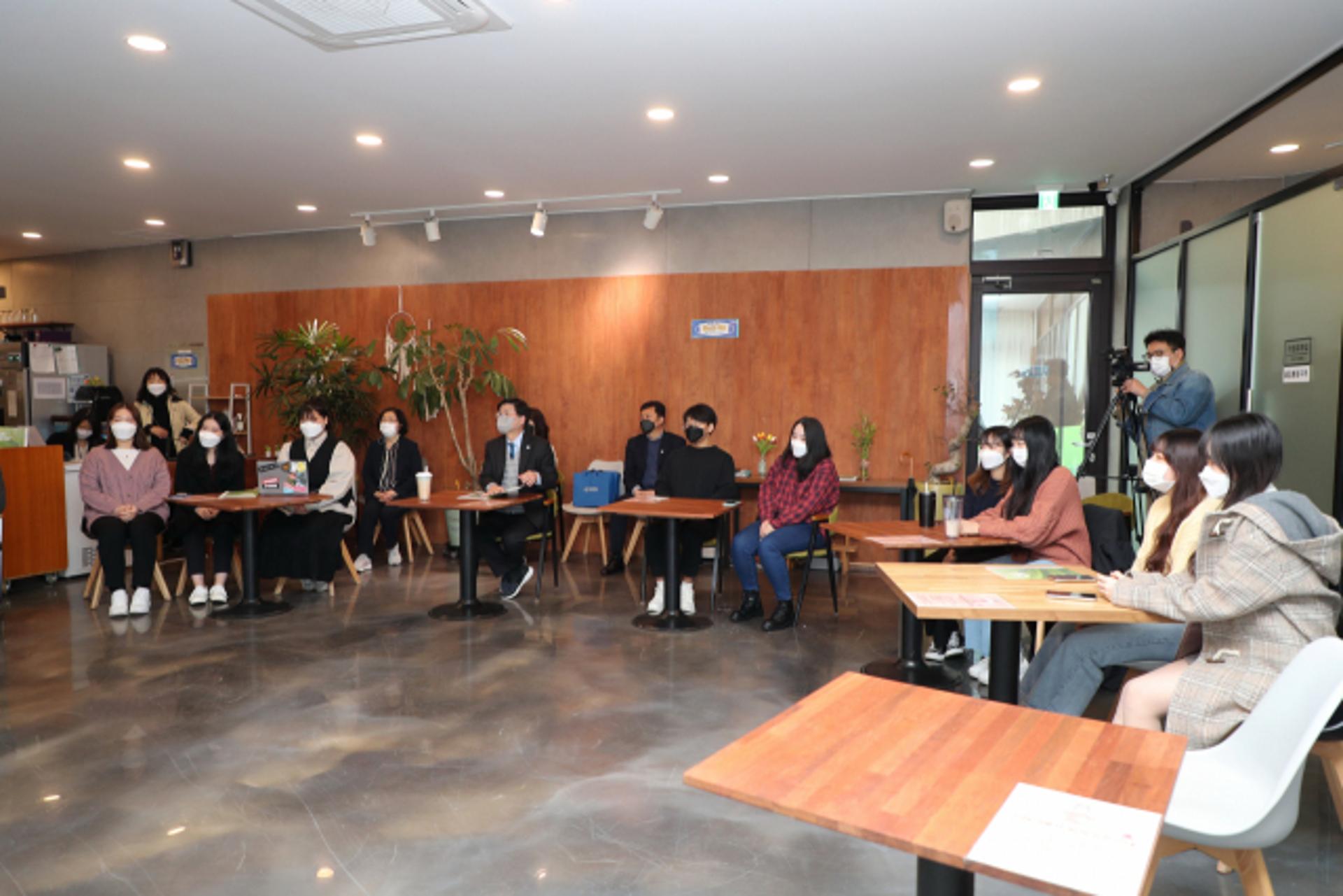 군포시 초막골 ‘청춘, 쉼미당’에서 청년의 꿈 키워