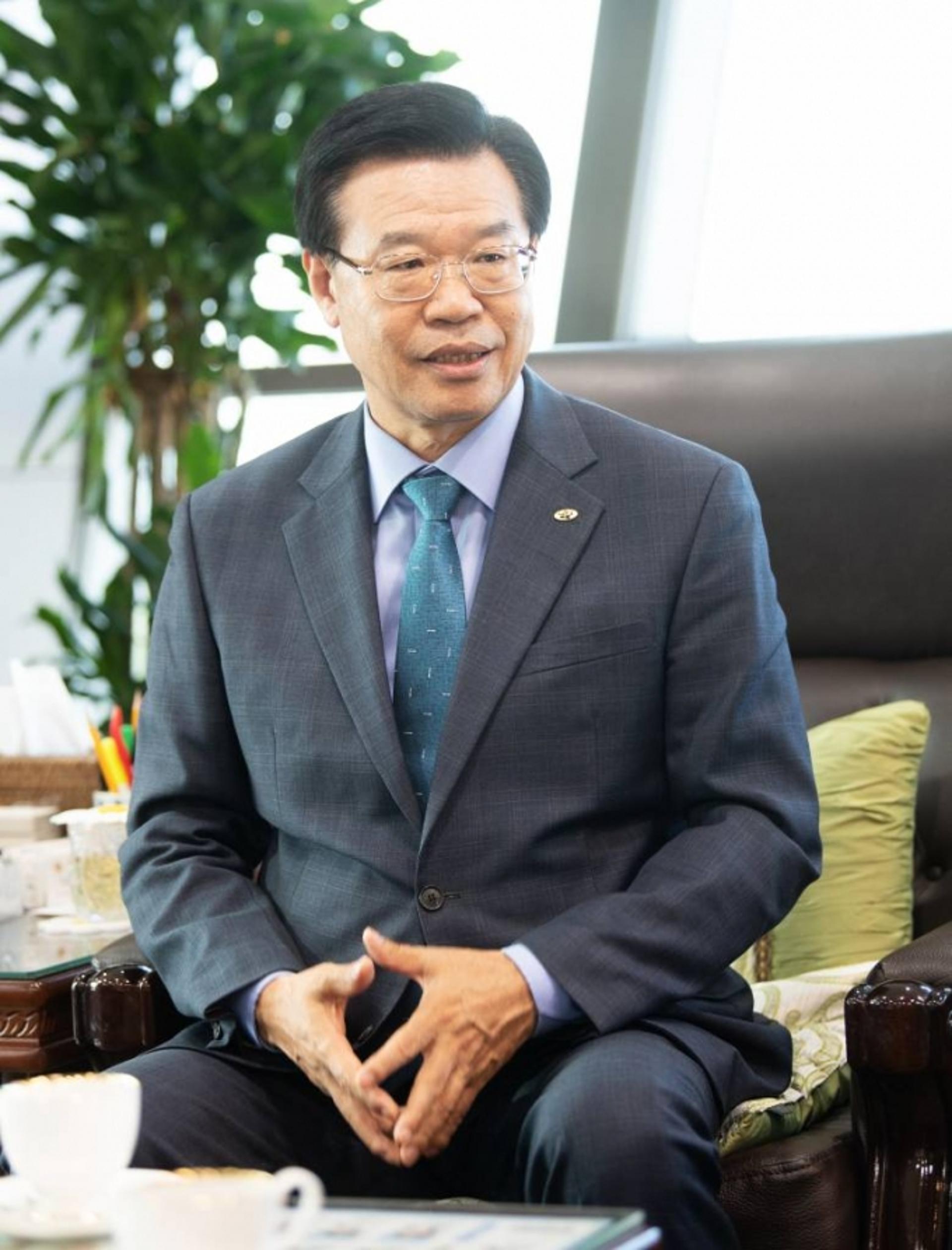 성장현 용산구청장 한남4구역 빌라 매입… "공무원 행동강령 위반"