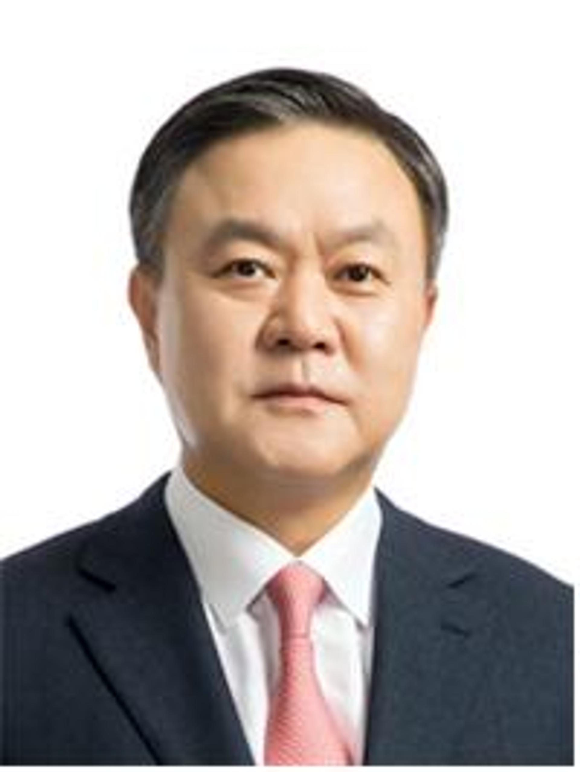 불황속 실적 선방 보험업계…  전문경영인 연봉킹은 최영무 삼성화재 사장