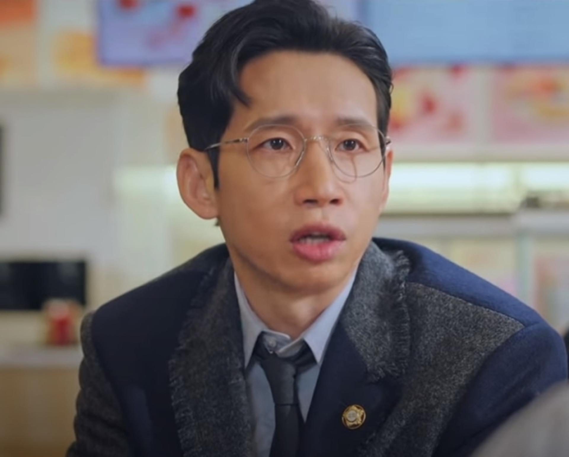 '펜트하우스2' 봉태규 금배지 바꿔달라… "국회의원 조롱 수준"