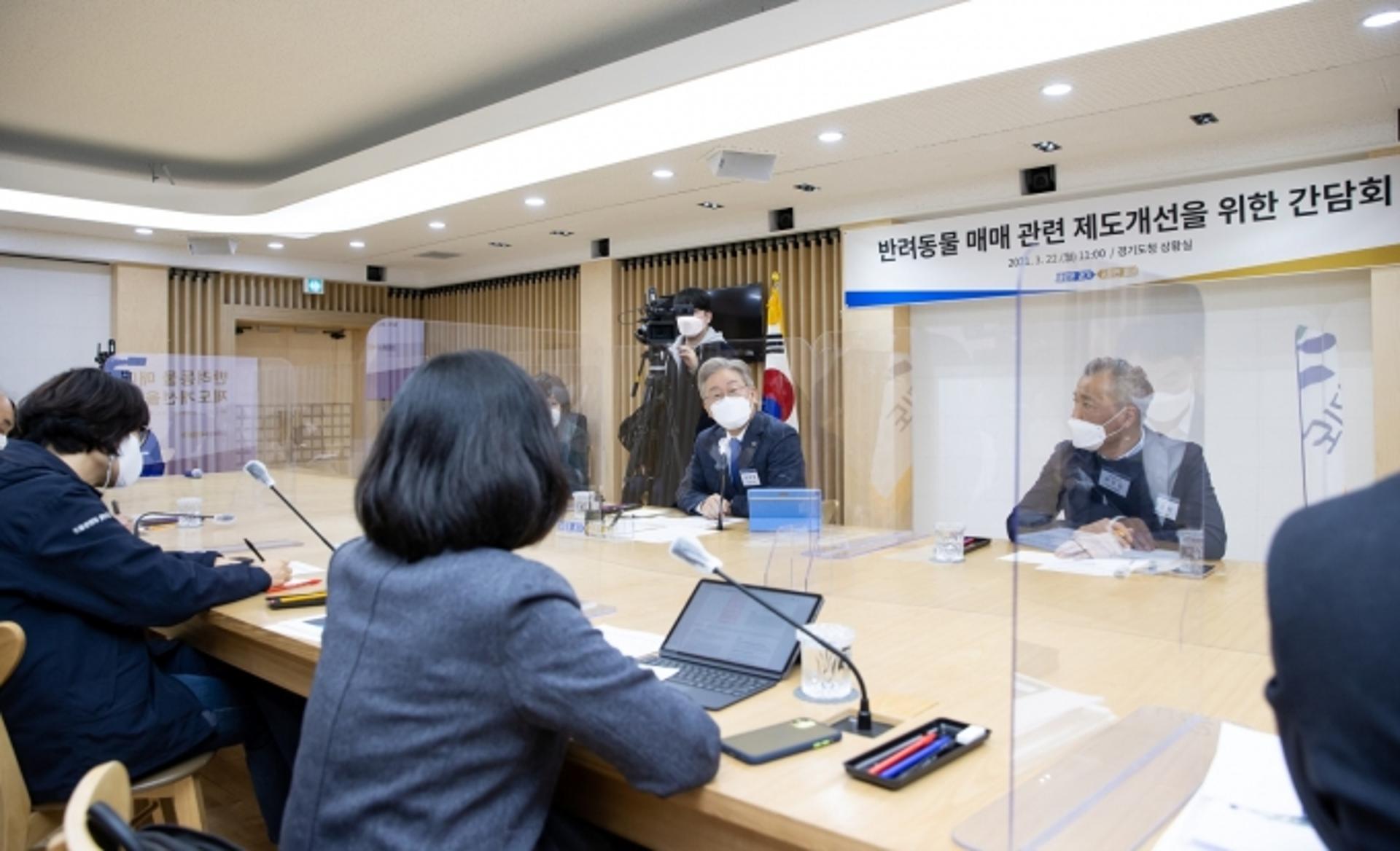 이재명 "동물은 물건이 아닌 생명…보호와 산업 상생하는 방안 찾을것"