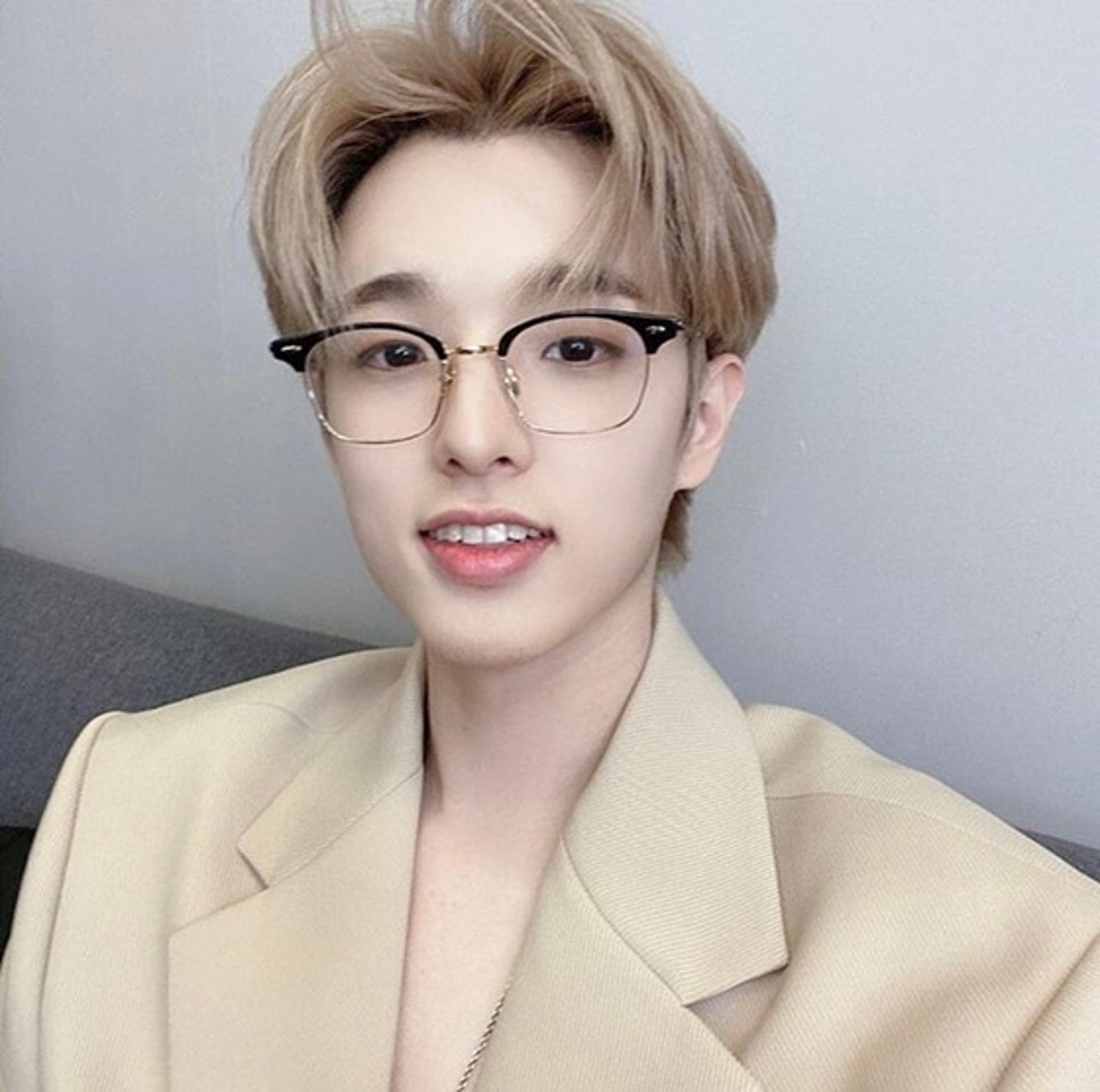 데이식스 제이, 개인방송 중 '슈가대디' 언급을?