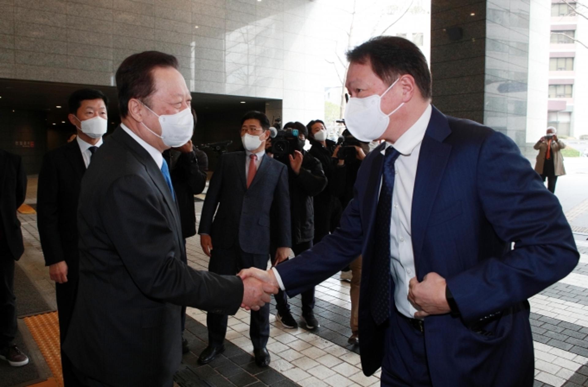 대한상의 '최태원號' 공식 출범… 사회적 가치 창출 가속페달