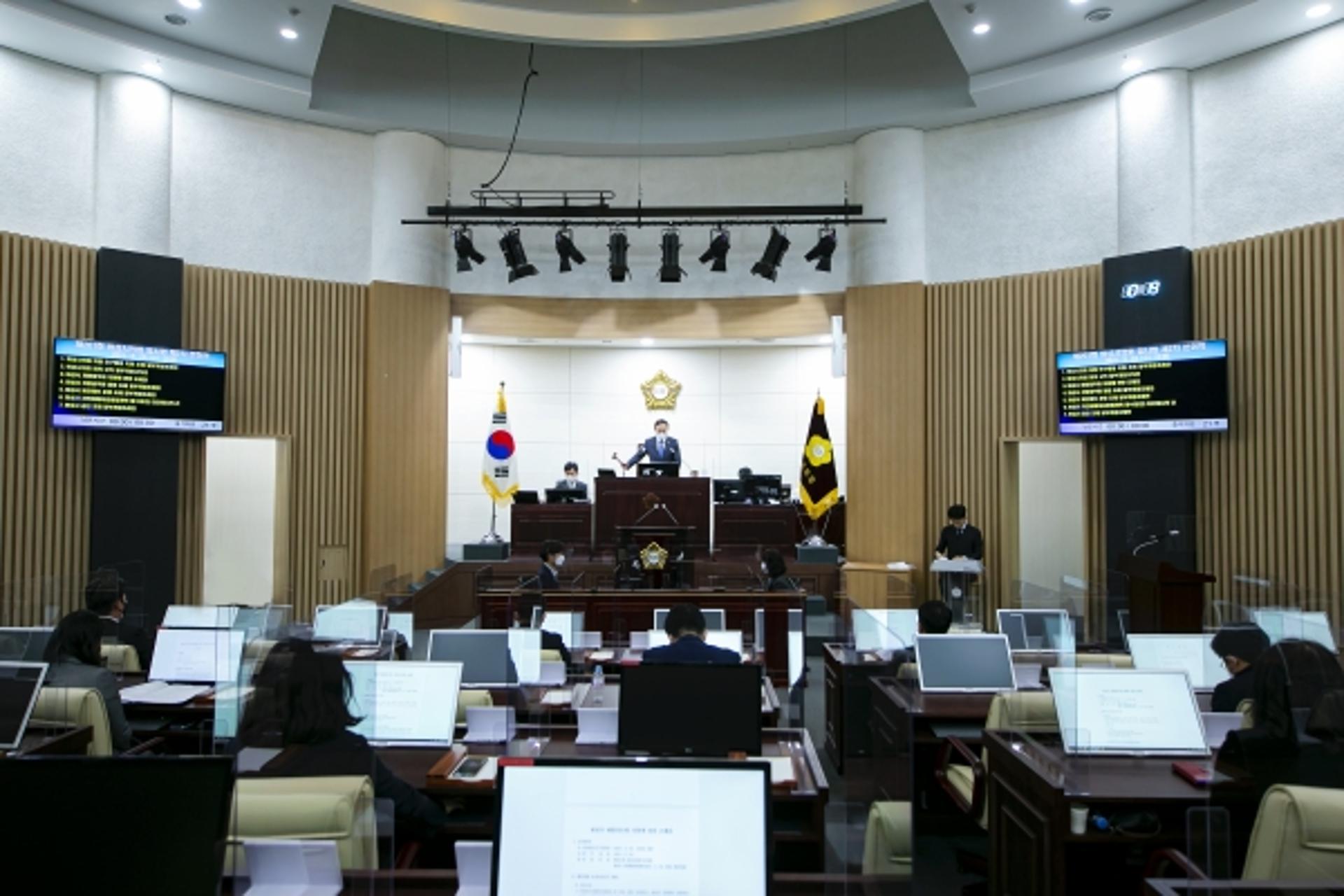 화성시의회, 제201회 임시회 폐회…조례안 등 17건 승인