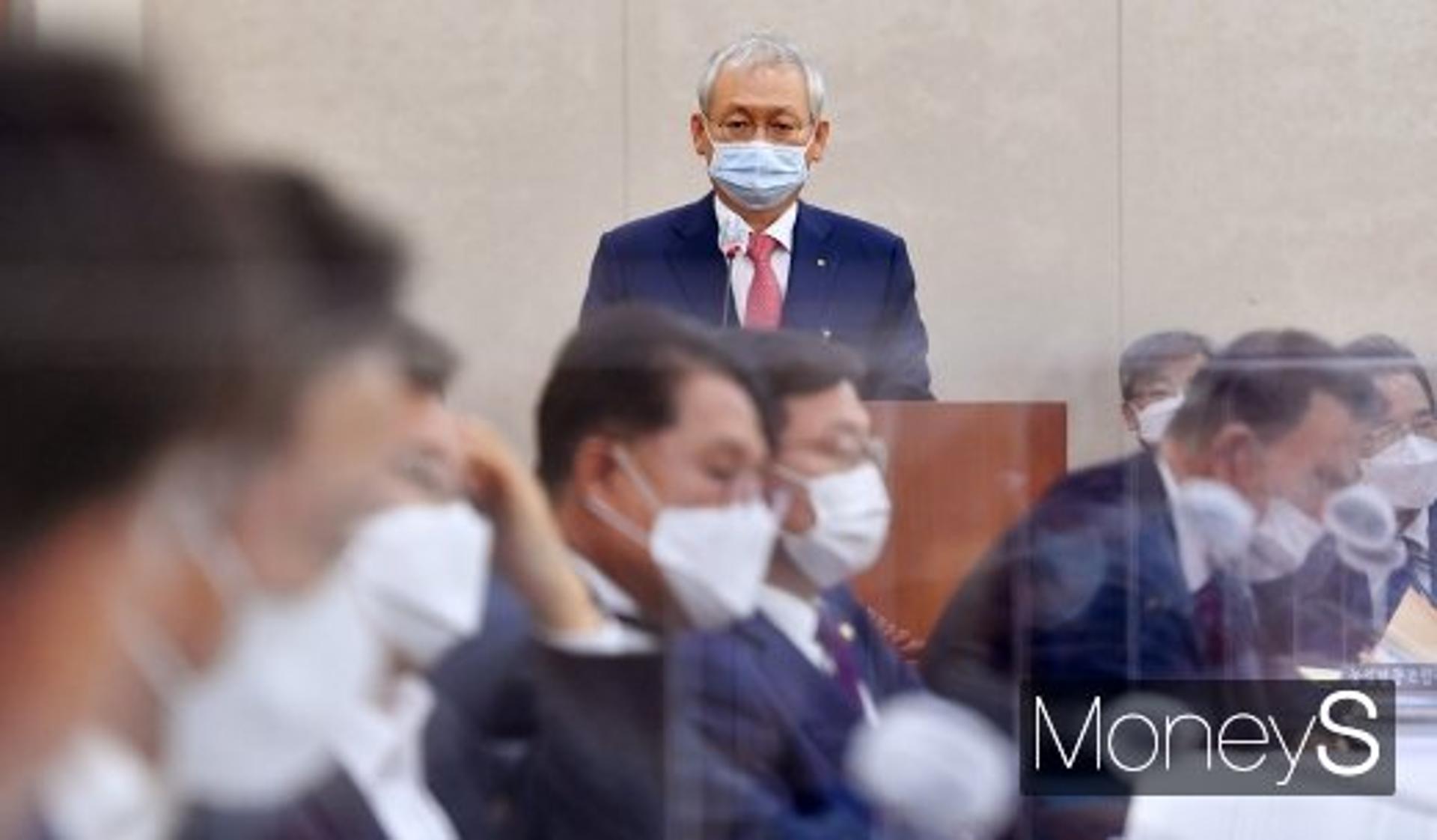 '옵티머스 판매' NH투자증권에 철퇴… 정영채 대표 '문책경고'