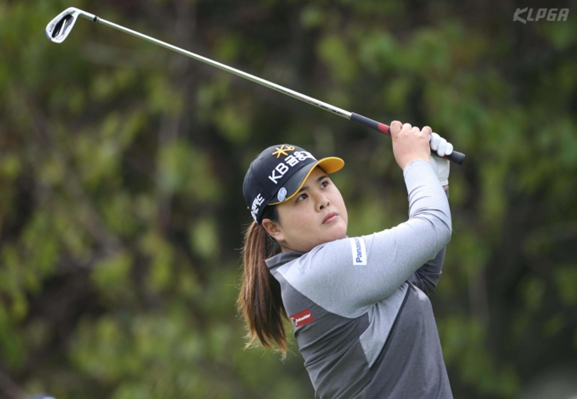 박인비, LPGA KIA 클래식 2라운드 단독 선두… 전인지는 실격