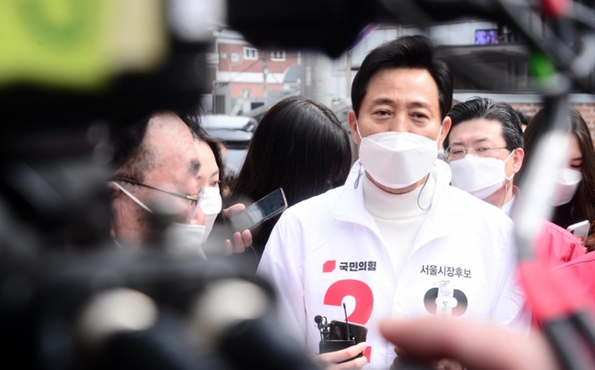 민주당 “오세훈, 내곡동 땅 측량 현장에 있었다… 약속대로 사퇴하라”