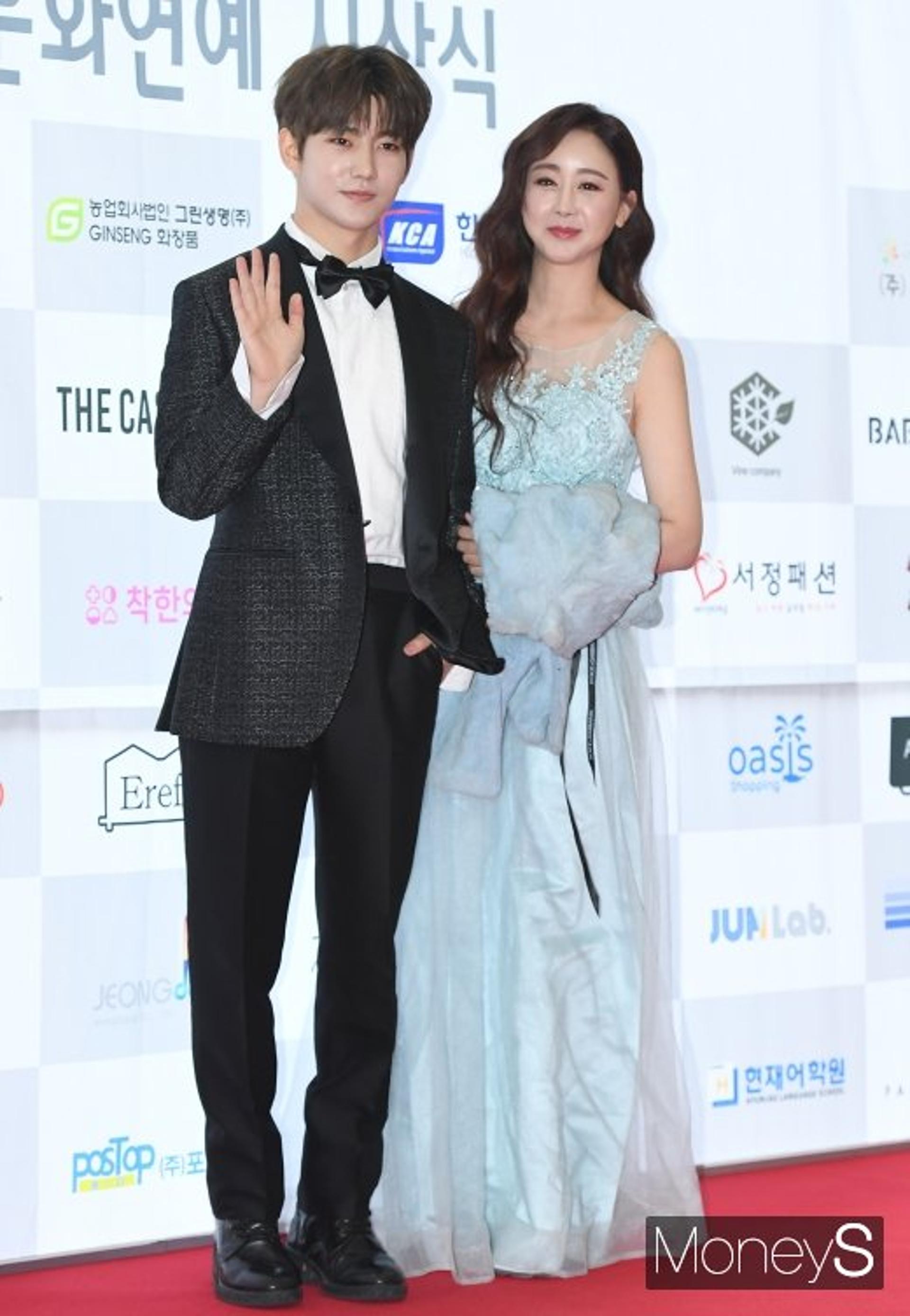 "행사 간 것"… 함소원 반박, ♥진화 술집서 노래했다고?