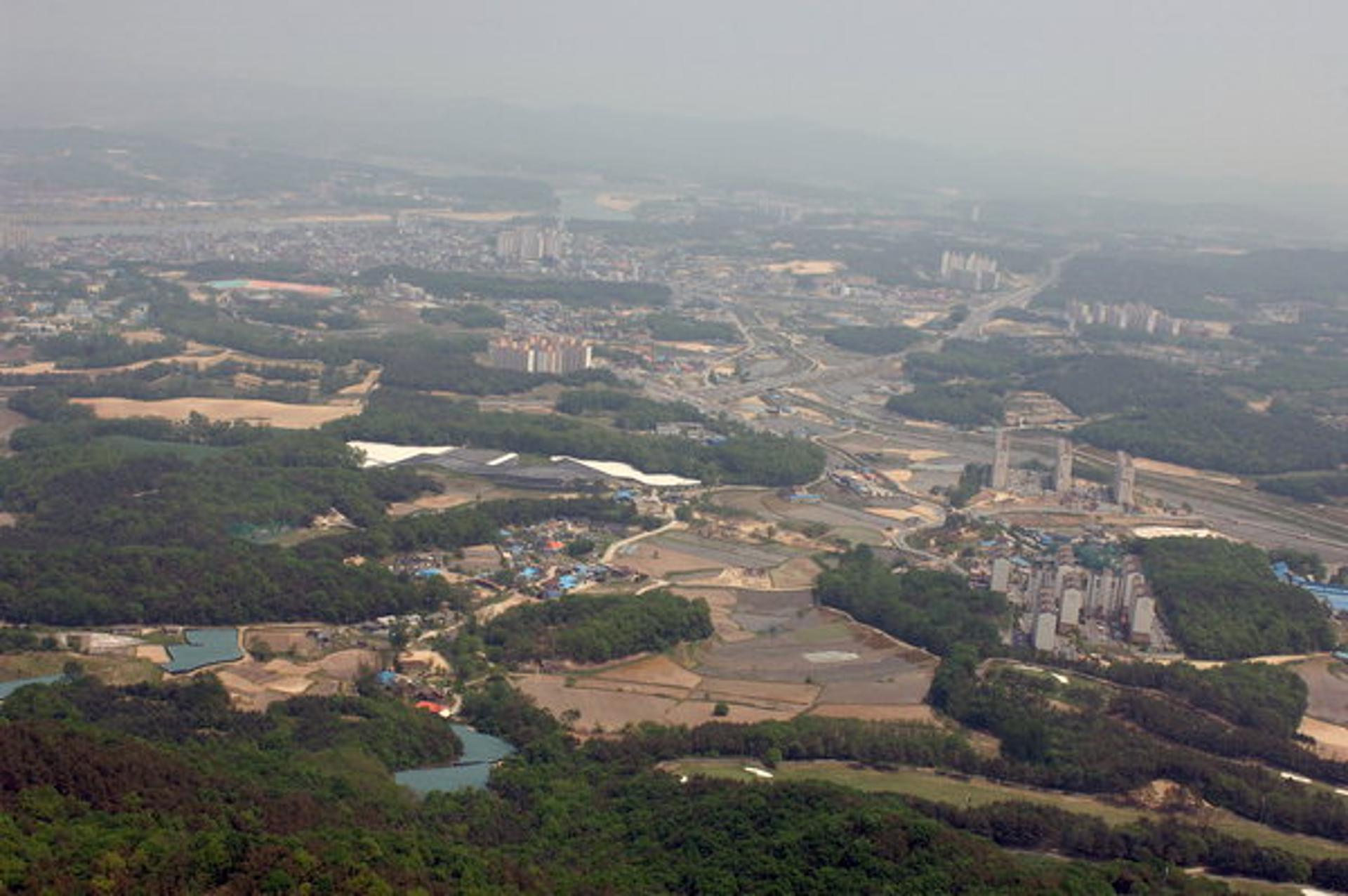 "남한강변을 드론으로"…여주시 청년활동지원센터, 체험 프로그램 진행