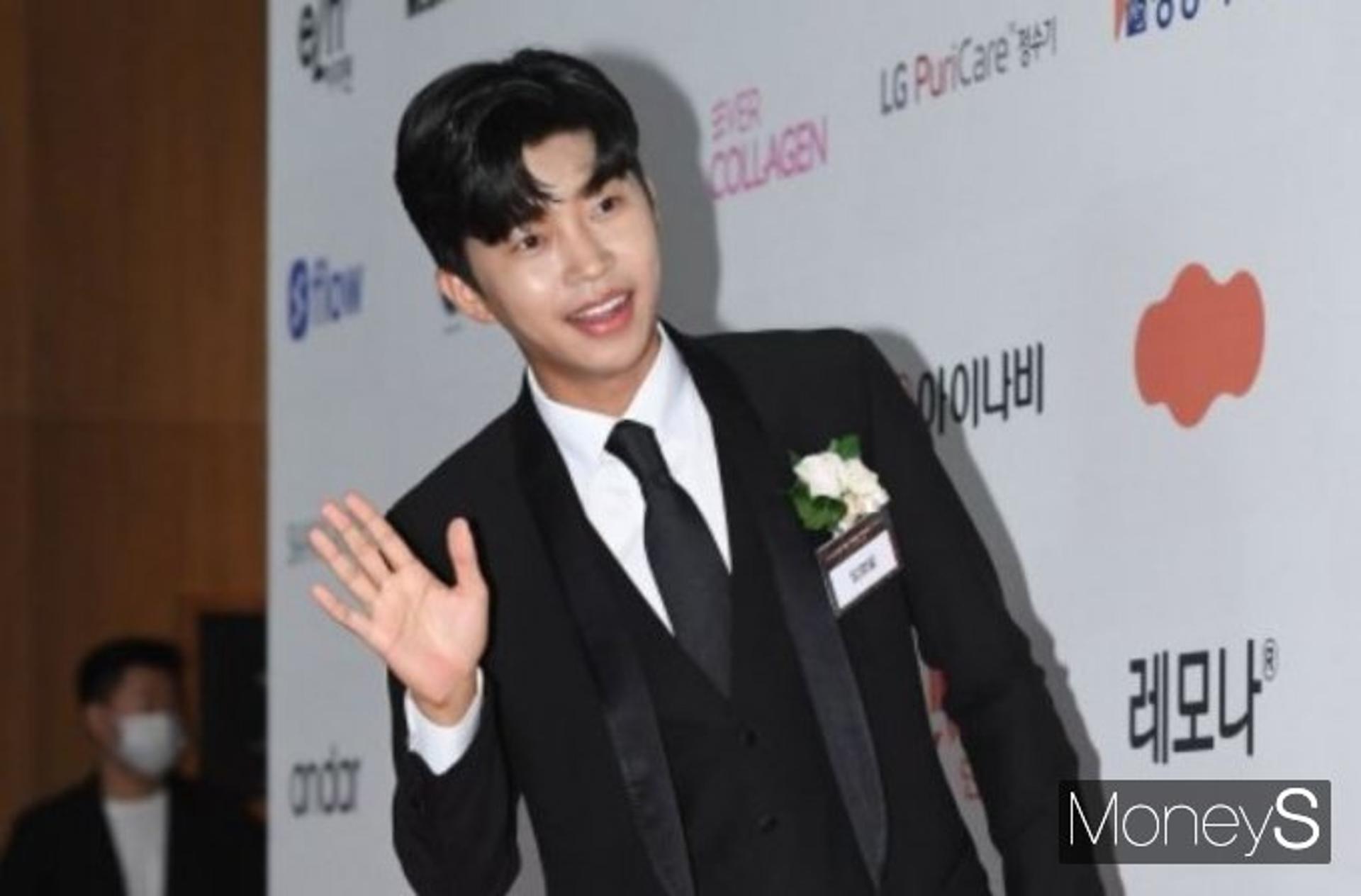 "목소리에 취하겠웅" 임영웅, '감미로운 목소리를 가진 스타' 1위
