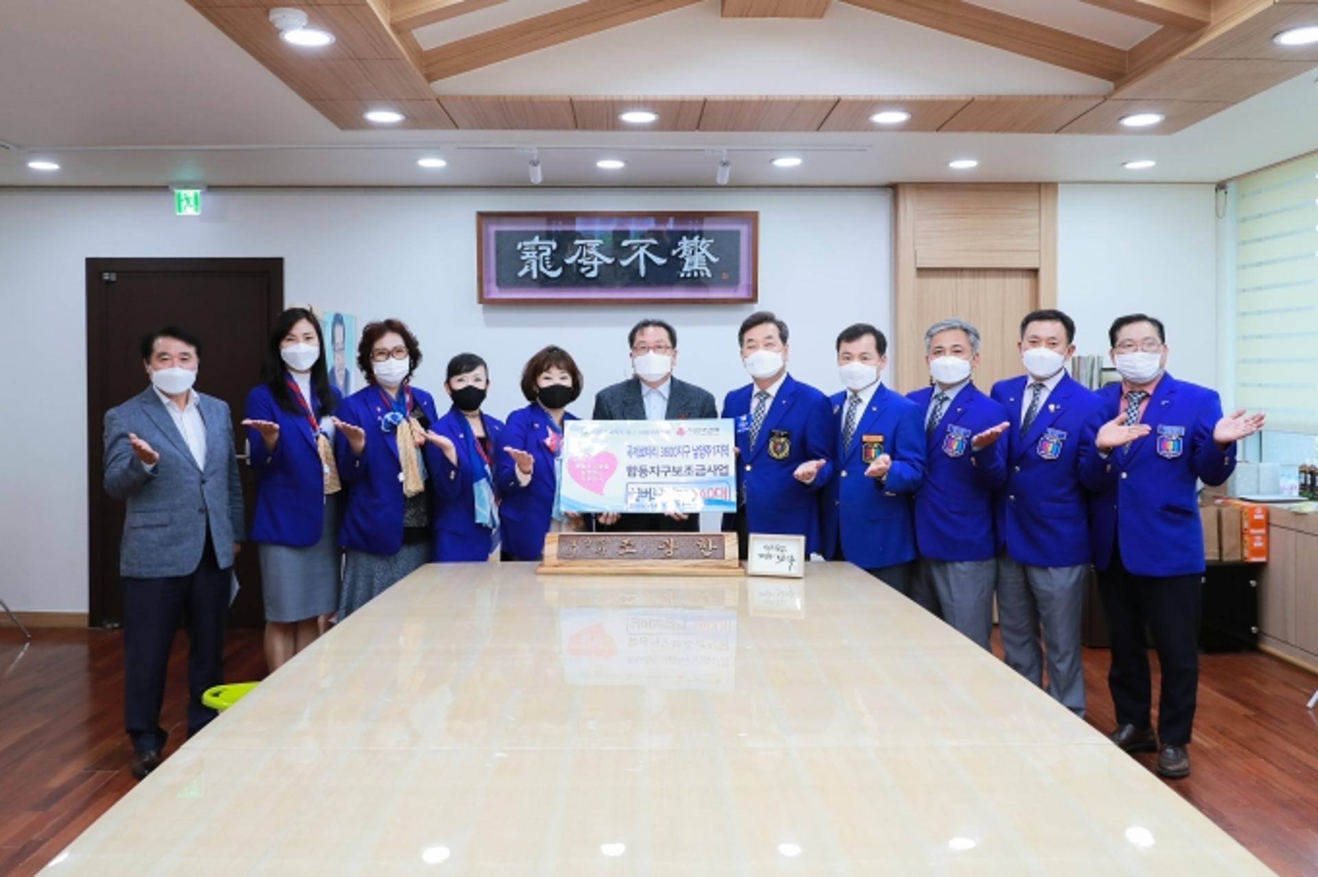 남양주 1지역 로타리클럽, 관내 고령 어르신들 위한 실버보행기 140대 기부