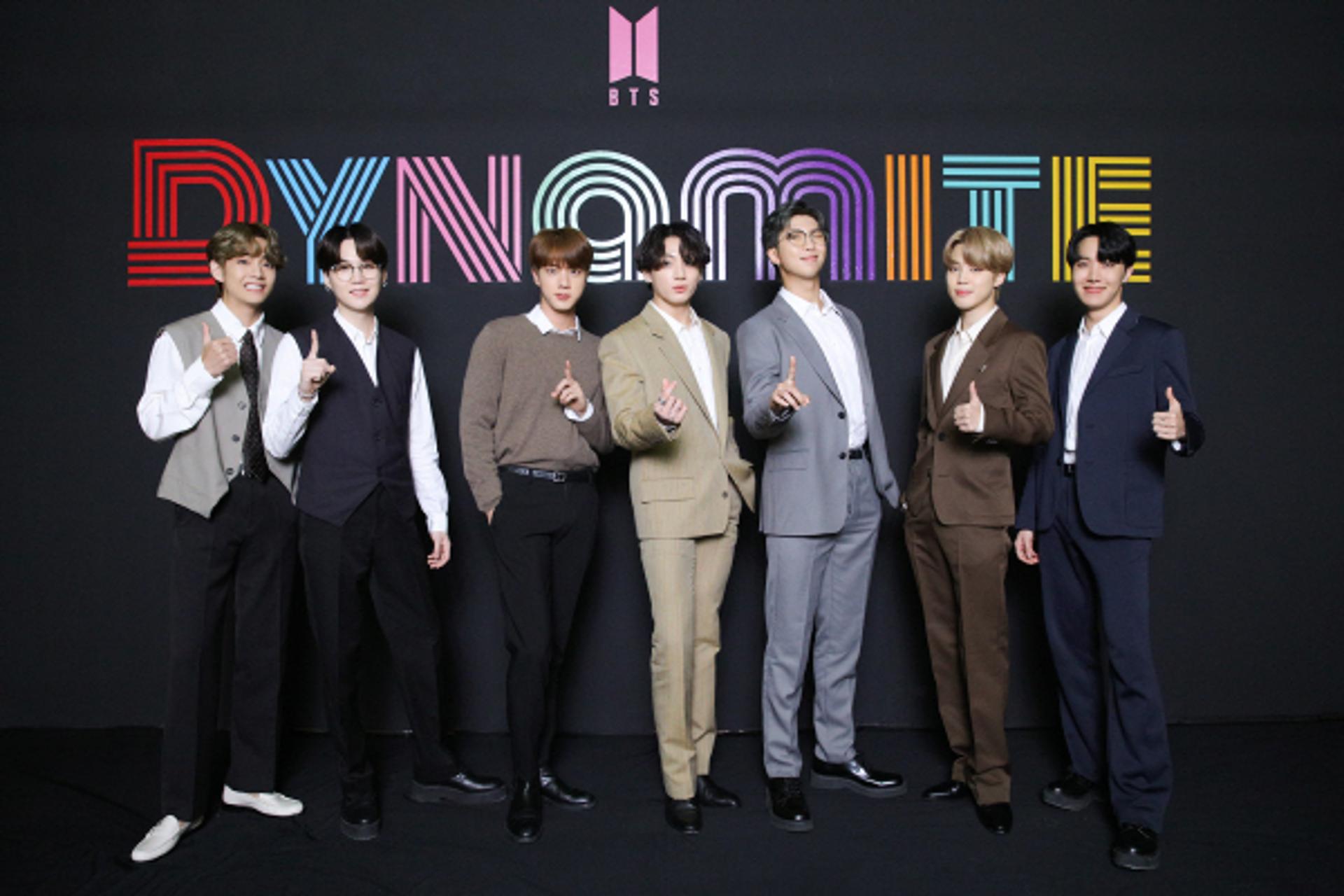 BTS 소재로 '인종차별' 뭇매… 칠레방송 사과 "모욕의도 아냐"