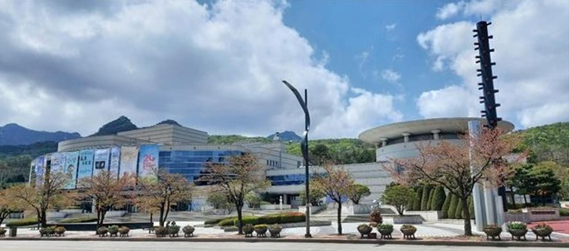 '오만과 편견' 장르장벽 허물고 의정부 연극 흥행 신기원 제시