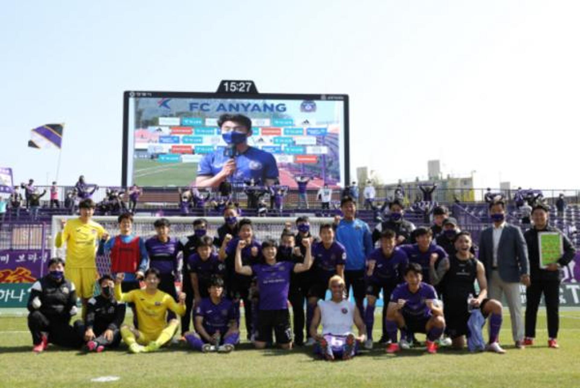 FC안양, 충남아산 2-1 제압·4위 등극…'홍창범-백동규 프로 데뷔골'