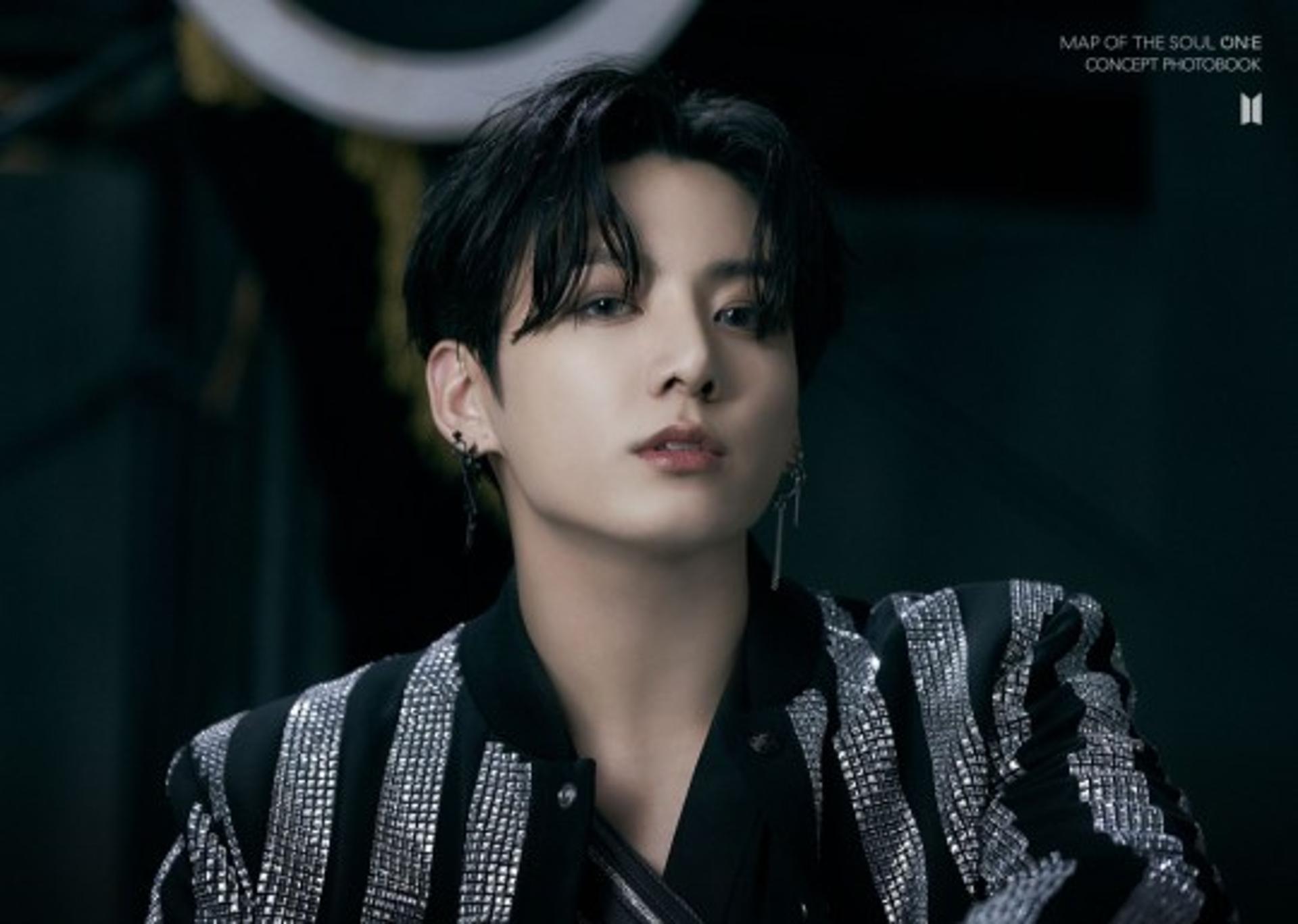 "디오니소스 환생?"… 방탄소년단 정국, 여심 강탈 눈빛