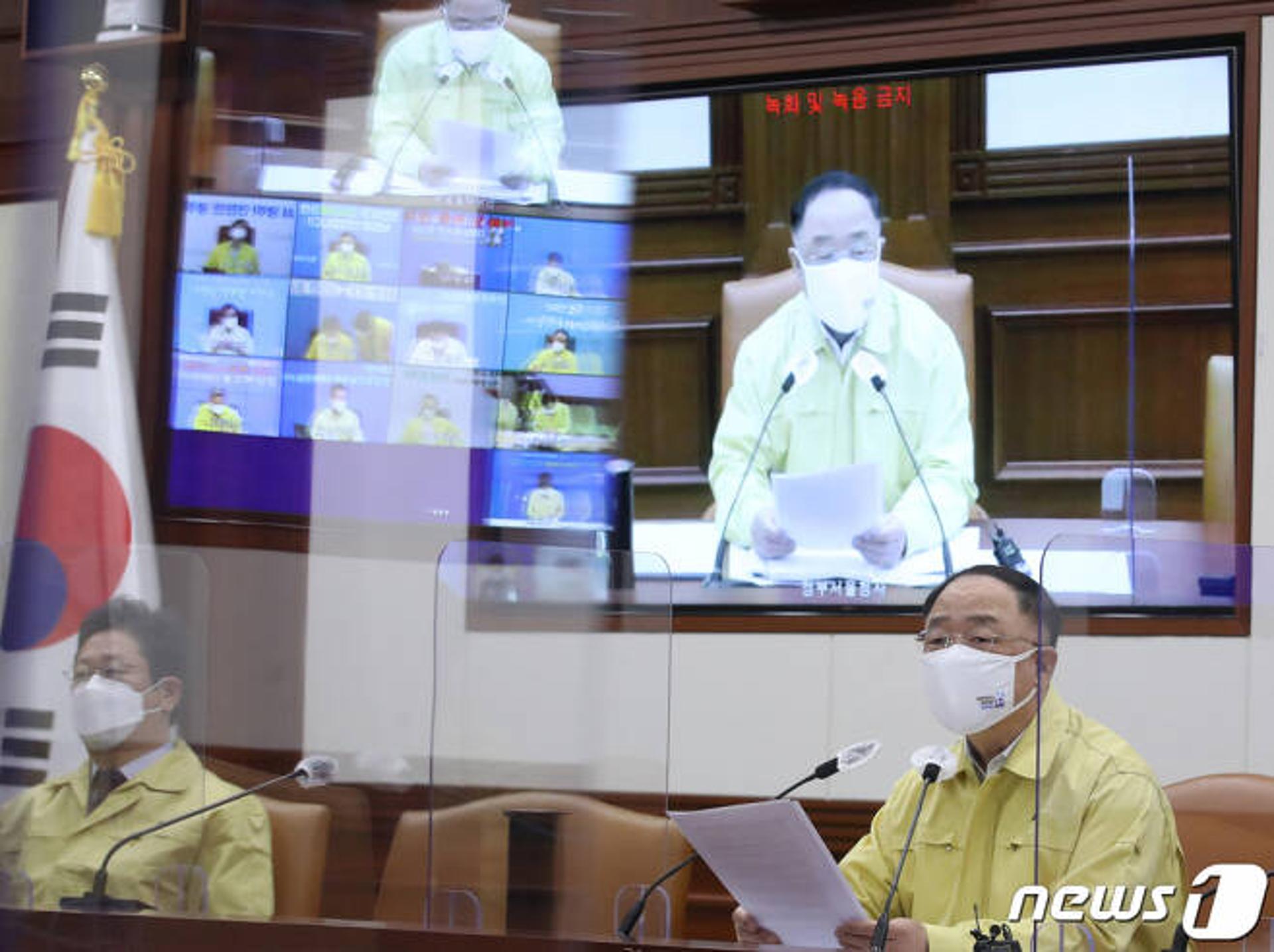 정부, 이번주 '특별방역관리주간' 설정… "백신 하루 14만명 접종"(종합)
