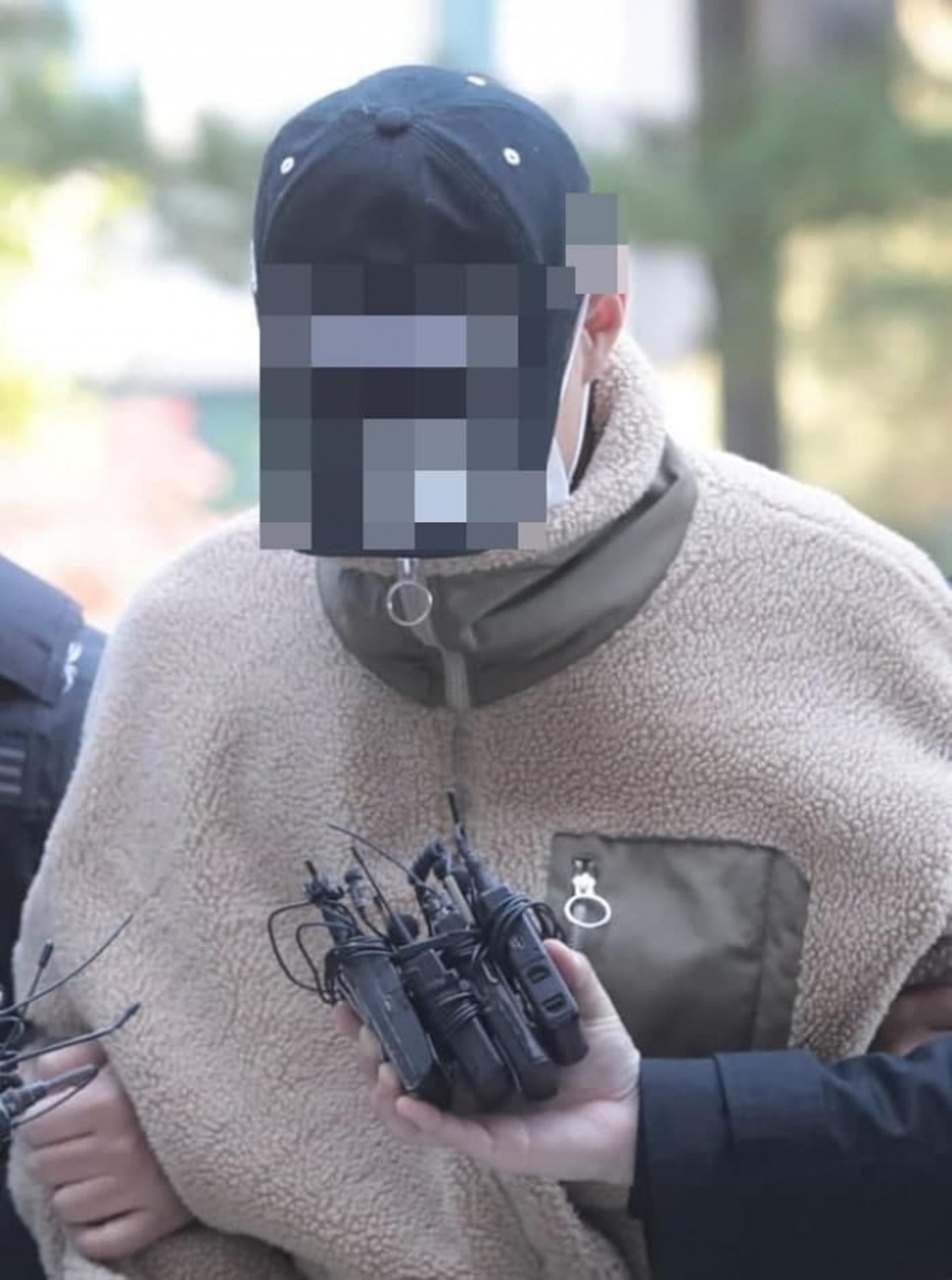 누나 살해 남동생 검찰 송치… 이제서야 "죄송하다. 선처를 바란다"