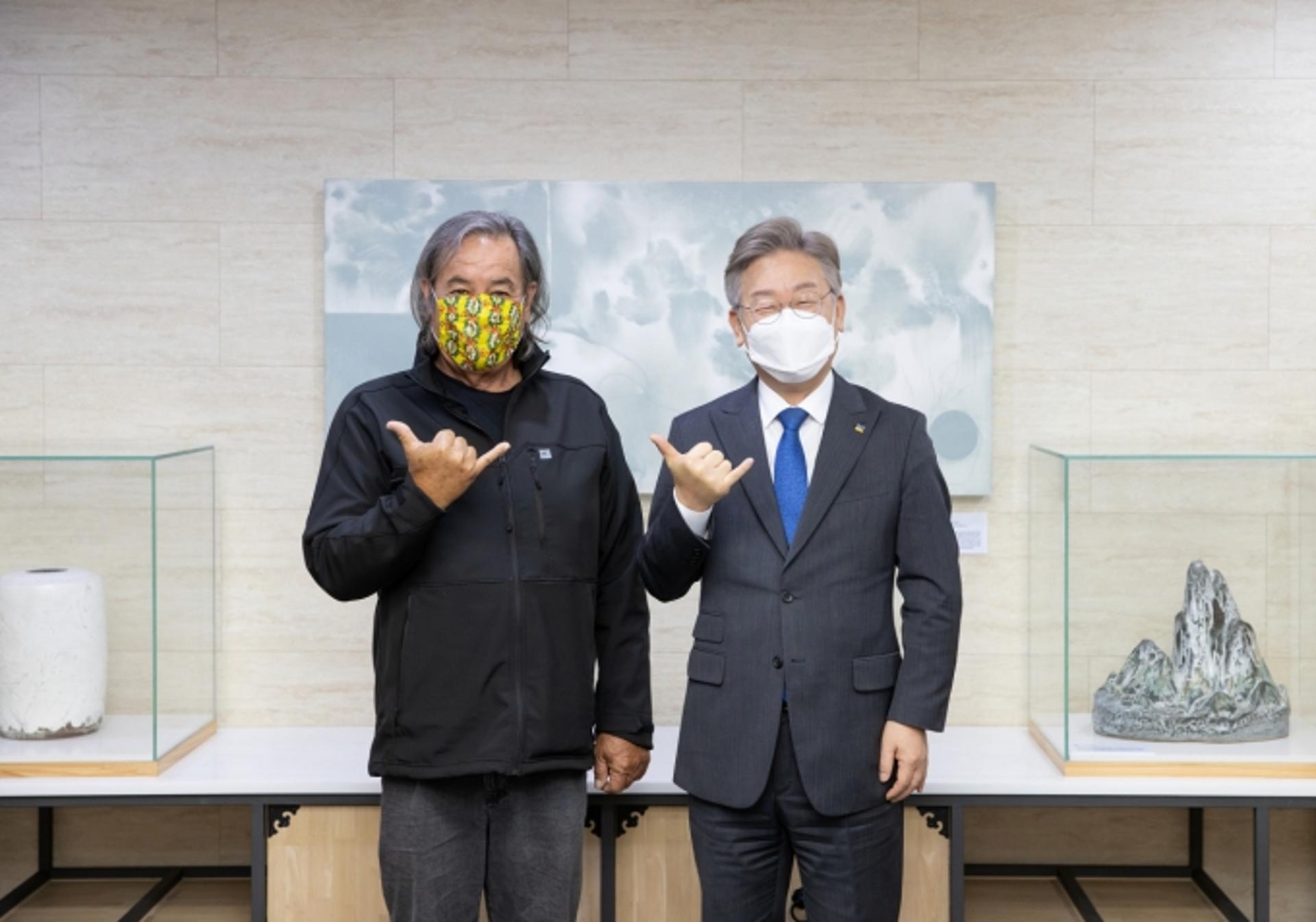 이재명 "안창호 선생 가족, 우리 사회에 기여하는 바 크다"