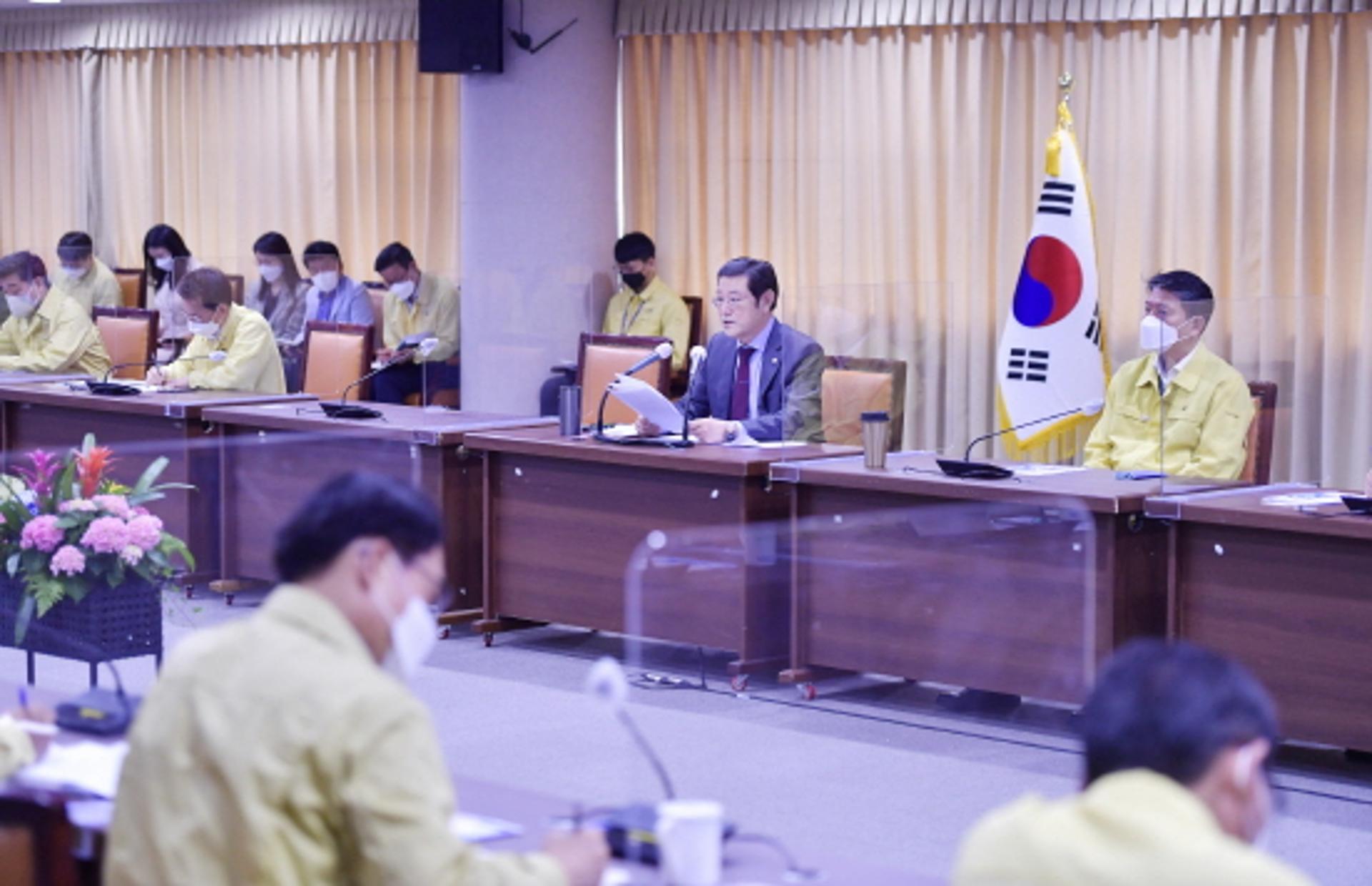 이용섭 광주광역시장 "5.18 지방공휴일 민간부문까지 확산되길"
