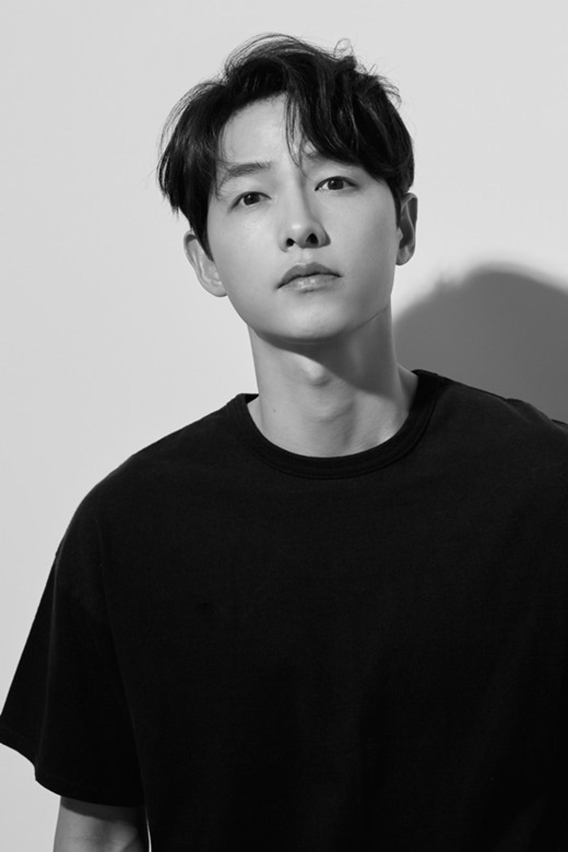 "이럴수가 있나 싶어"… 송중기 실물 美쳤다