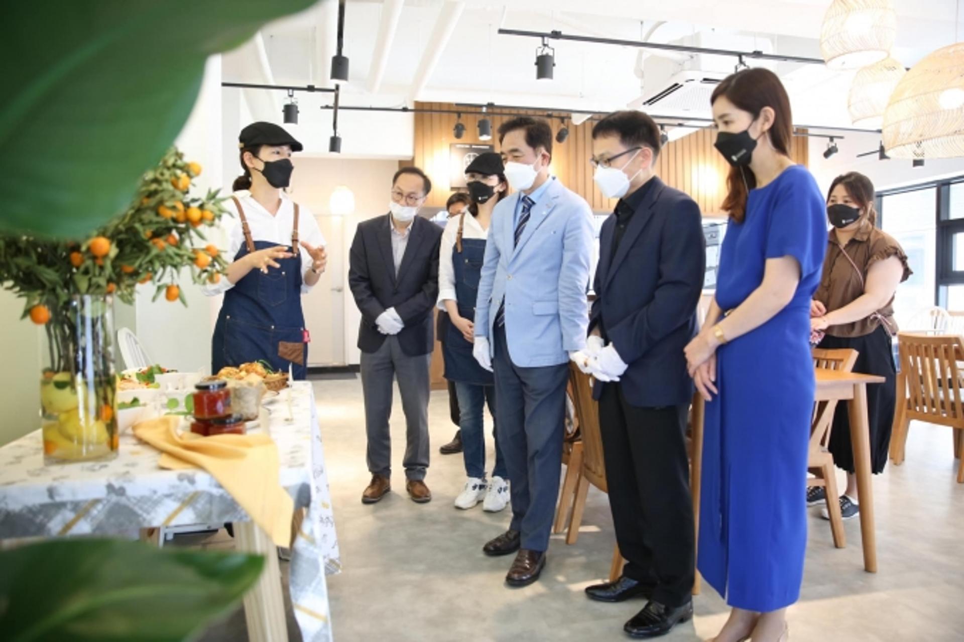 평택시로컬푸드재단, 청년키움식당 평택점 현판식