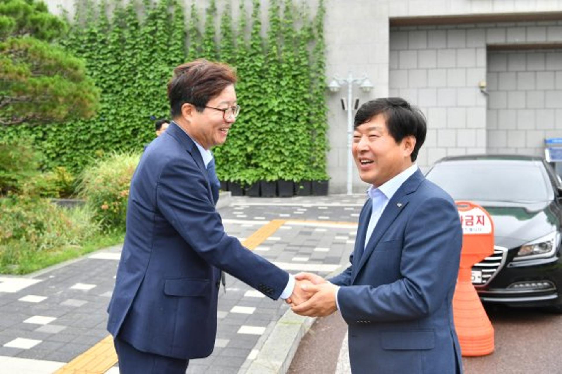 수원시, 논산시와 자매도시 협약