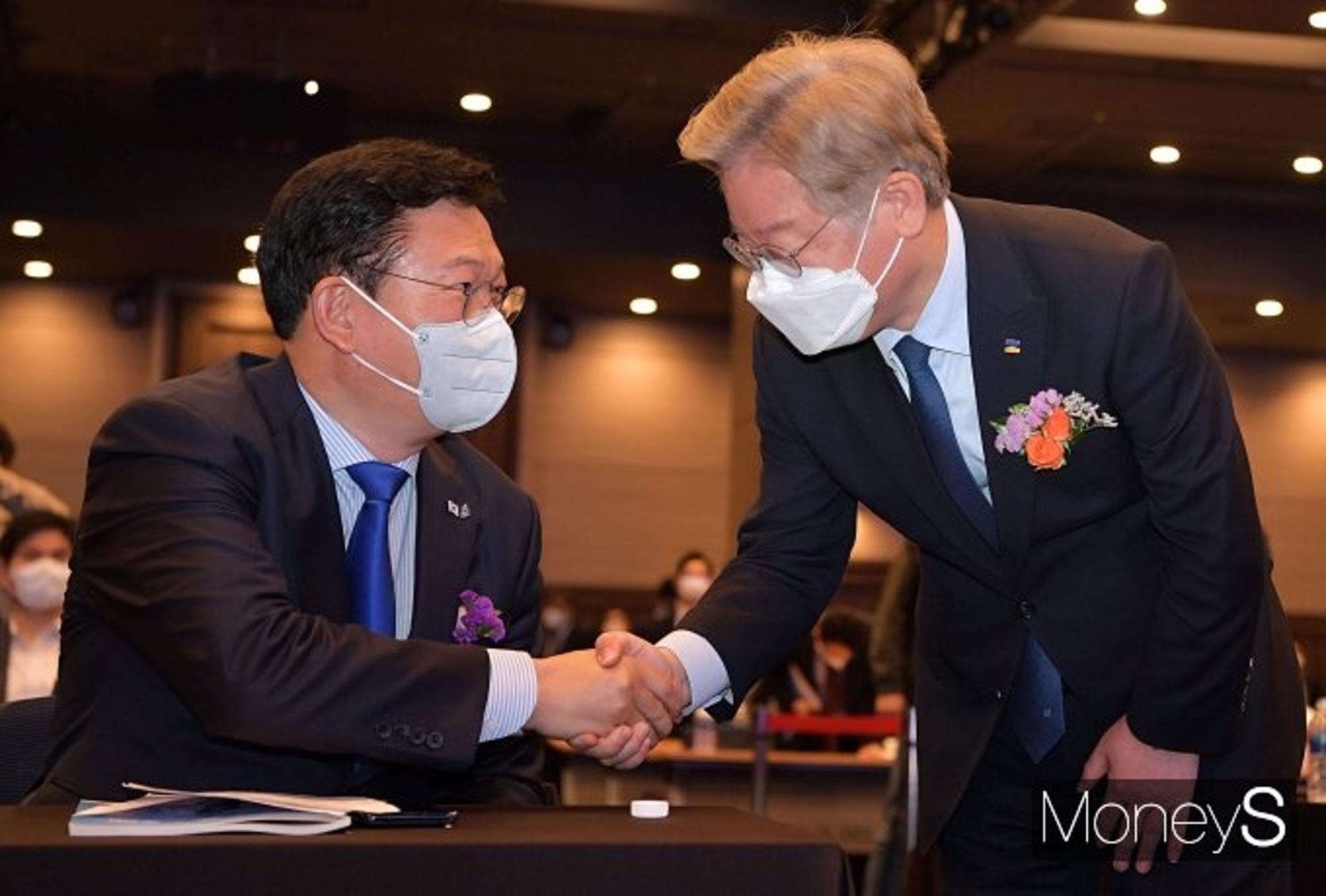 이재명 "성장·공정, 두 바퀴로 굴러가는 '포용적 성장'…꼭 이뤄내야 할 정치과제"