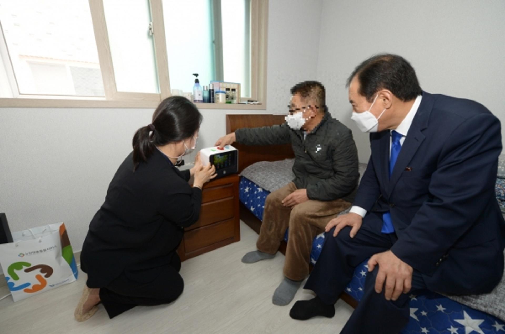 박윤국 시장 "IOT 첨단기술로 포천 어르신 응급상황 돌보겠습니다”