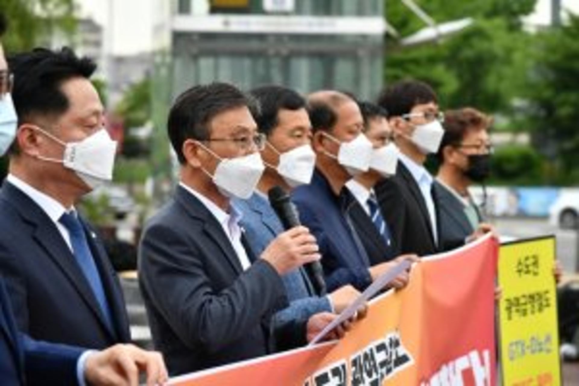 김포 국회의원·시장·시의장 "GTX-D‧서울5호선 22만 시민서명 각계 전달… 결실 맺도록 최선"