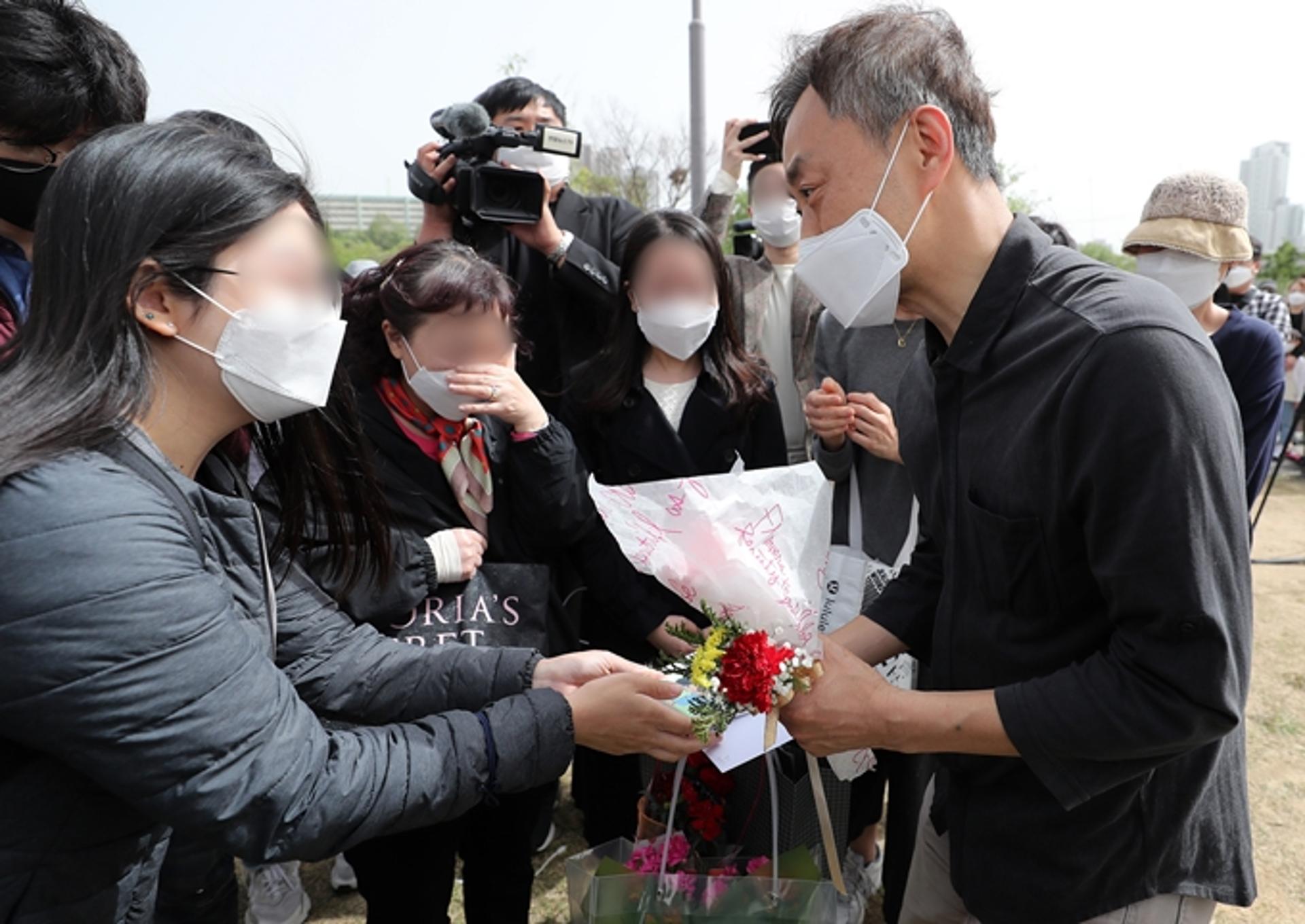 고 손정민씨 아버지 "네이버가 블로그 게시글 게시 중단시켰다"