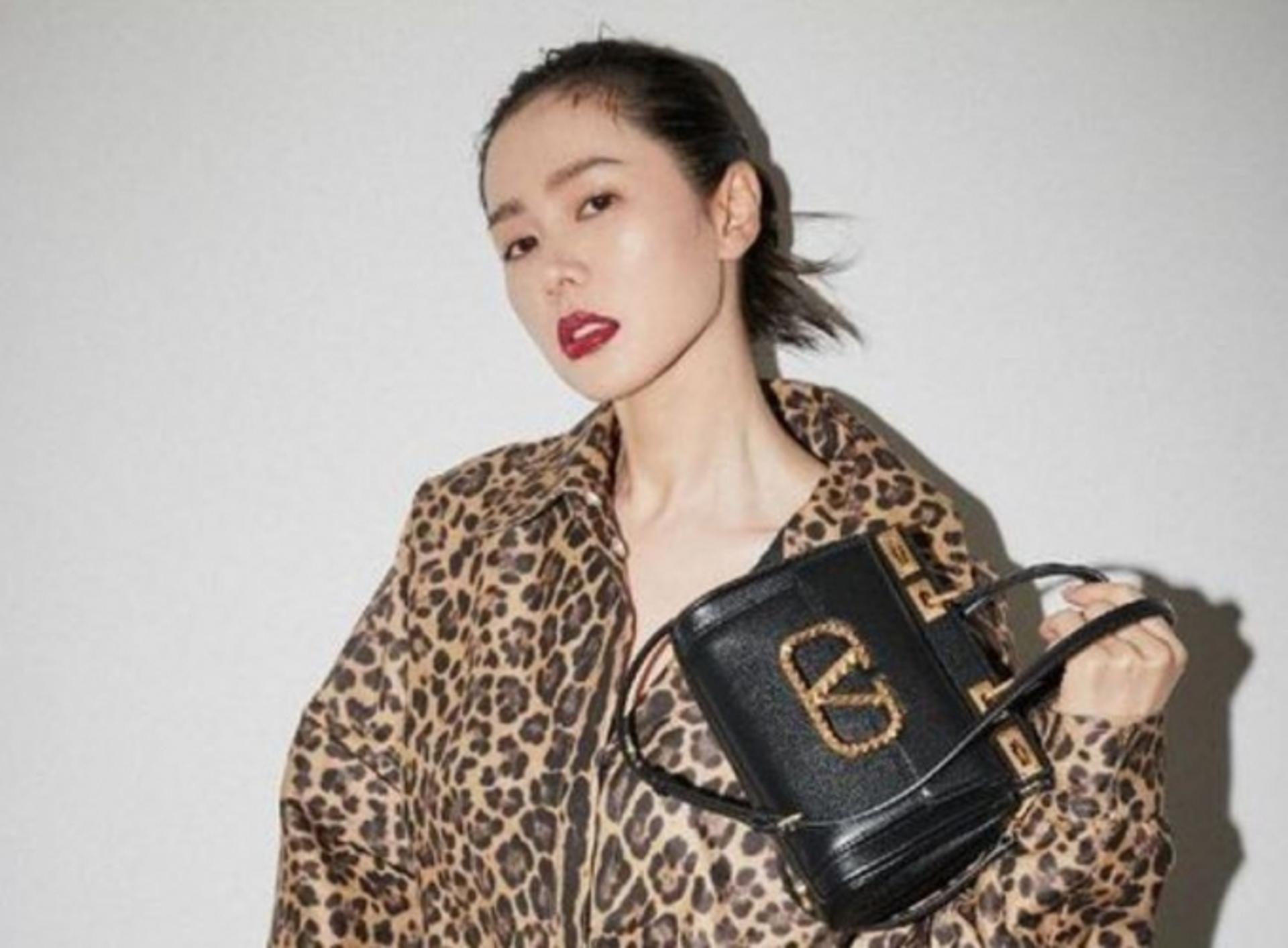 "연애하더니 섹시해졌네"… '현빈♥' 손예진, 진한 화장 무엇?