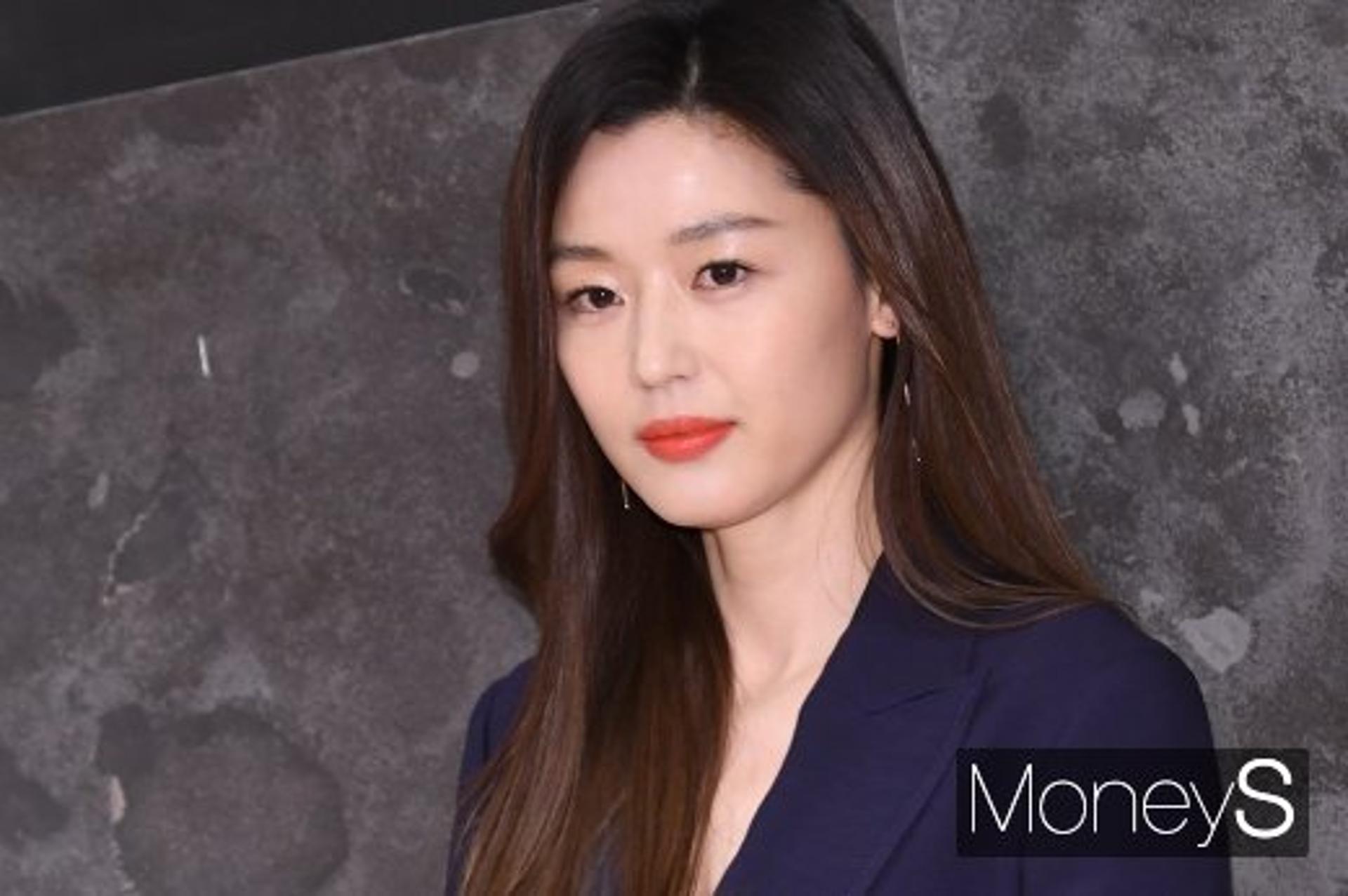 "너무 화나 자제력 잃을 뻔"… 전지현 시어머니, 이혼설에 '발끈'