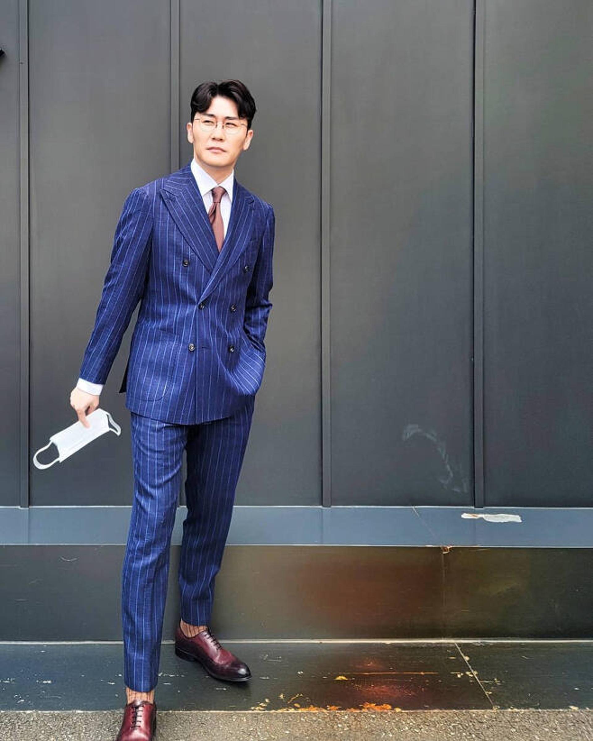 영탁, 수트핏도 '찐이야'… 훈훈한 비주얼로 팬심 저격