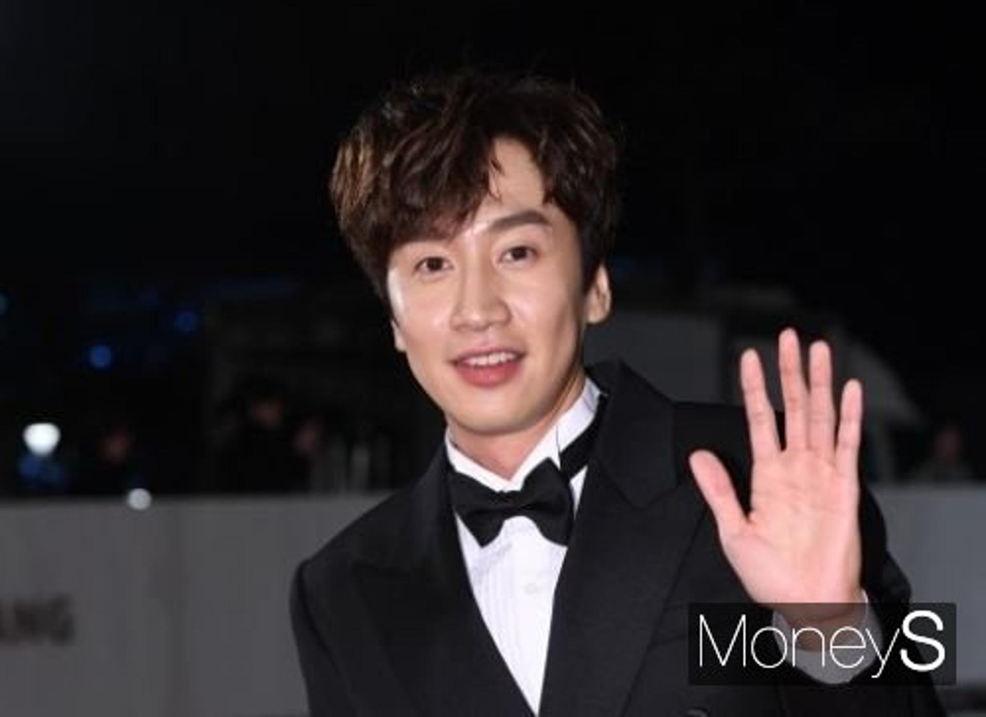 "사랑합니다"… 이광수 런닝맨 하차,  ♥이선빈 무슨 말 했나