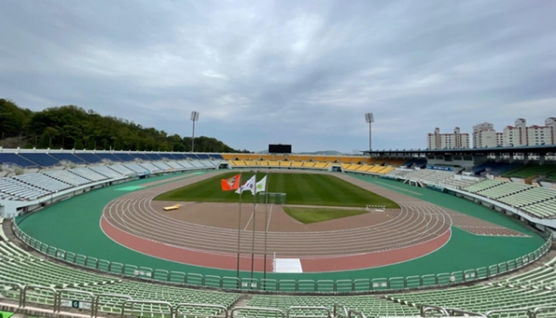 파주스타디움, 대한육상연맹 제3종 육상경기장 공인