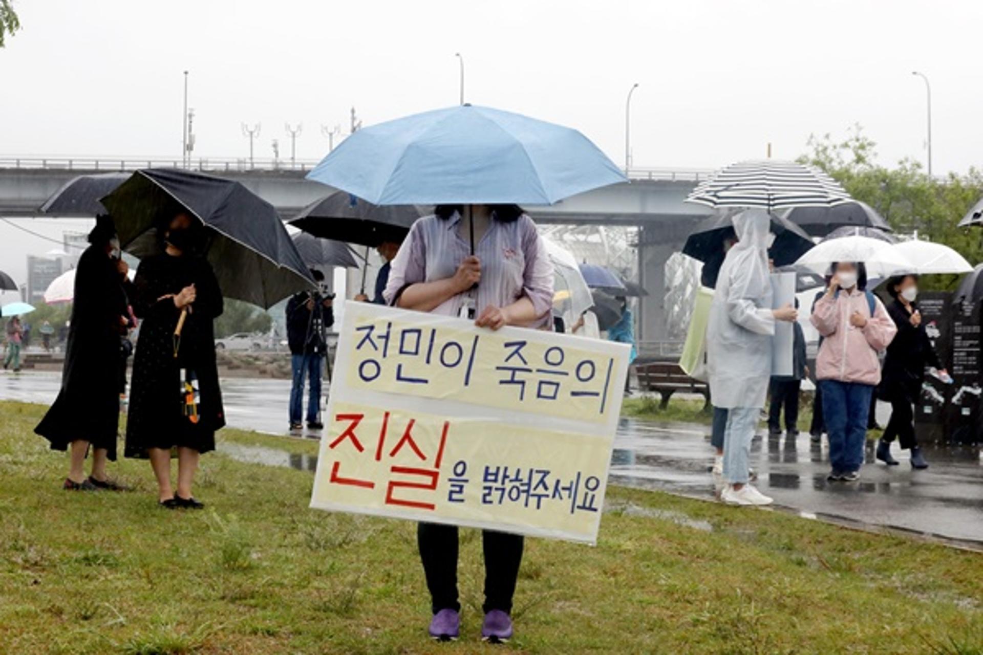 손정민 父 “뭘 하는지 경찰수사만 생각하면 답답… 이렇게 버려지나”