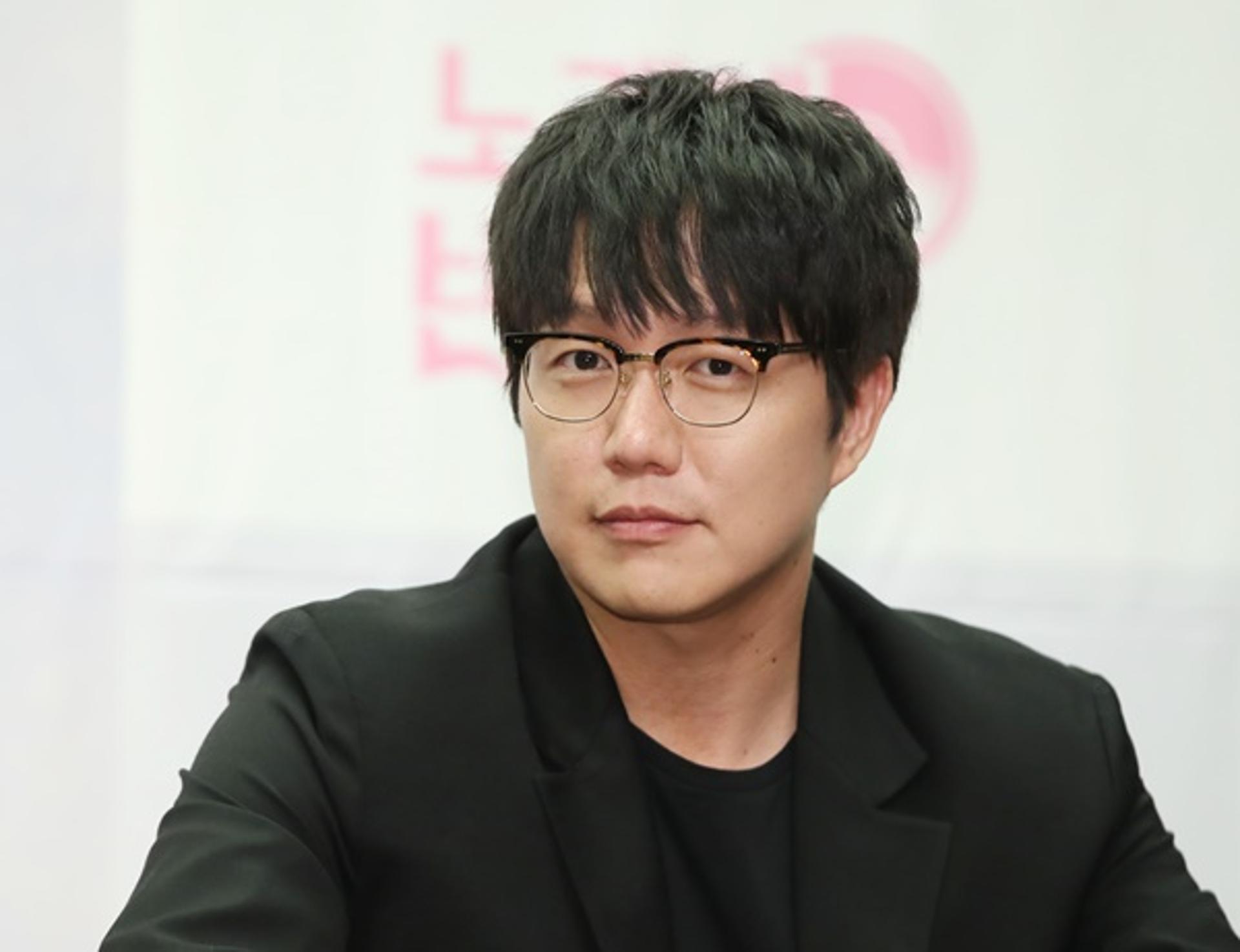 "악의적으로 내 화면만"… 성시경, 지각루머에 '고통'
