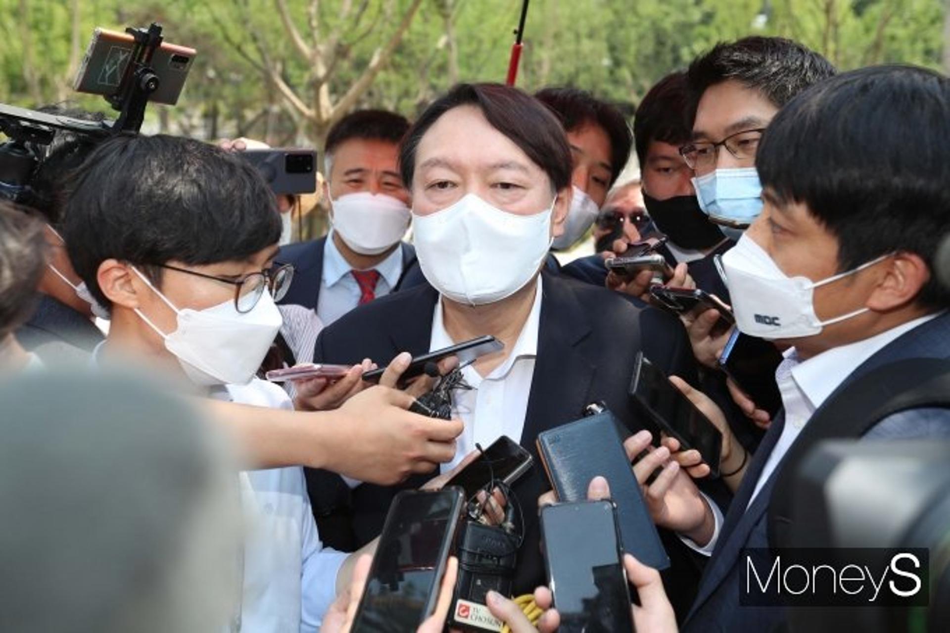 윤석열 재산신고액 '71억'… 69억은 배우자 김건희씨 명의