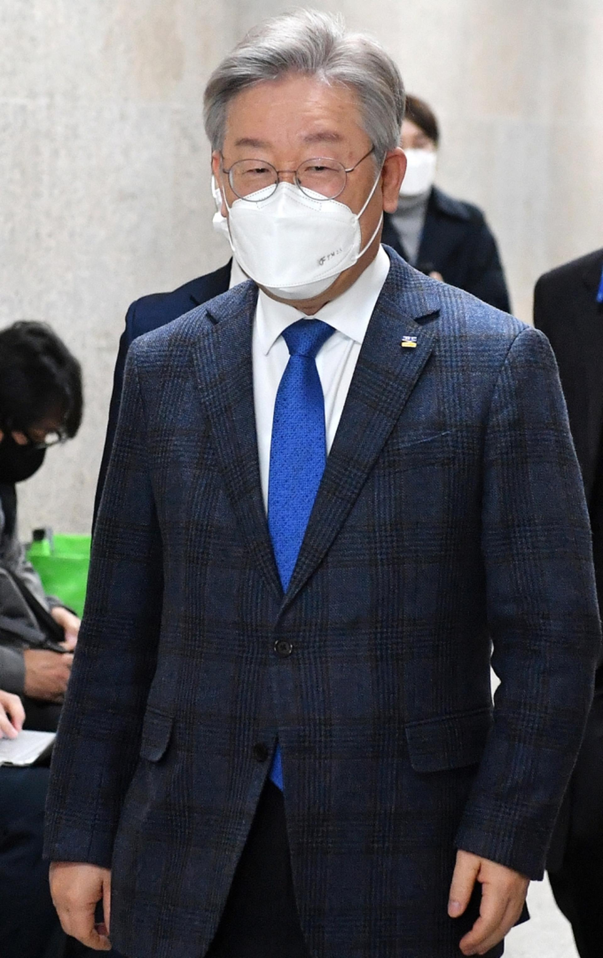 이재명, "가난은 나라님도 구제 못한다지만…좋은 정책이 선의 만들 수는 있어"
