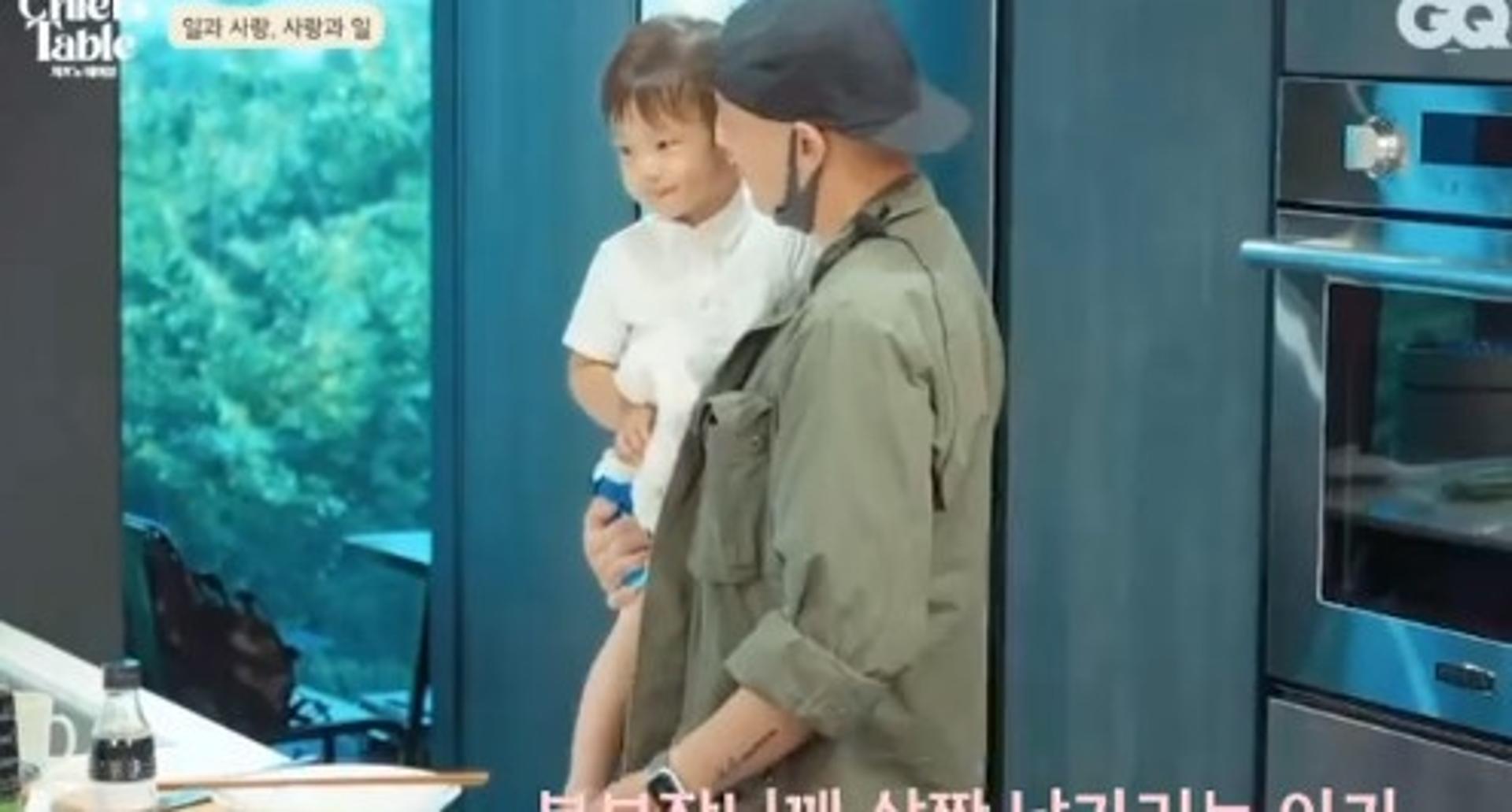 '두산 며느리' 조수애 아들 공개… 박서원 붕어빵이네?