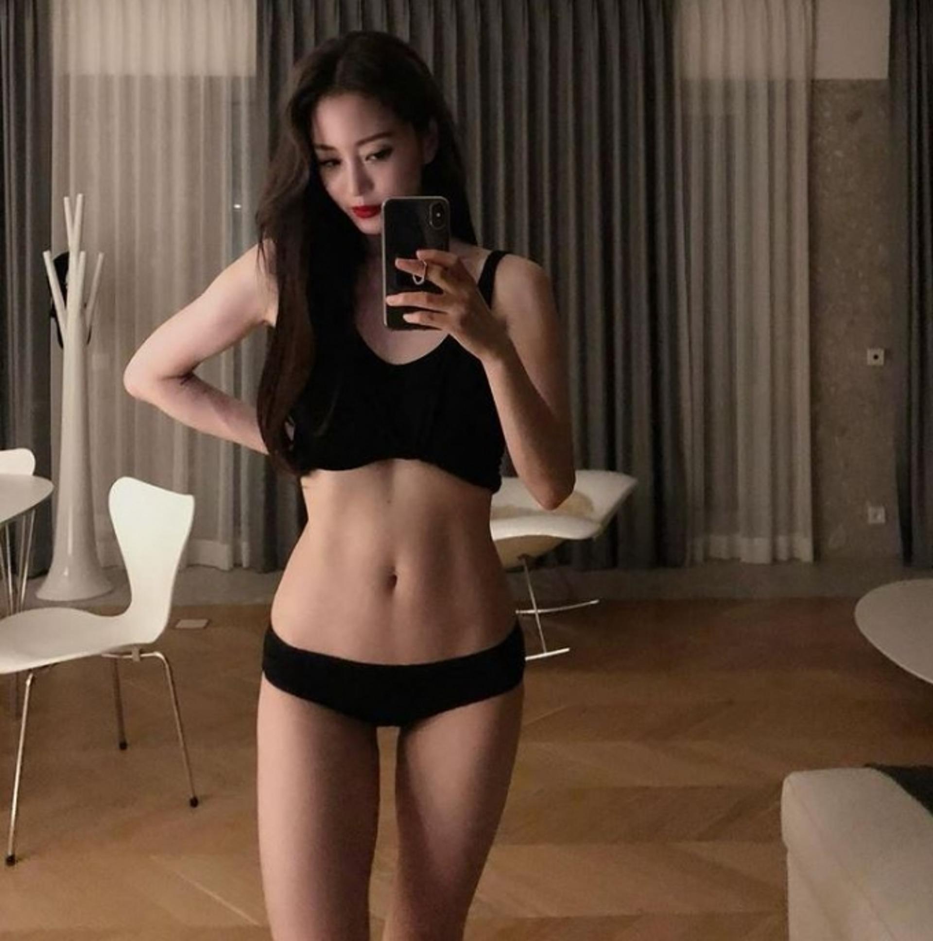 "논란? 난 몸매종결자"… 한예슬, 속옷차림 '아찔'