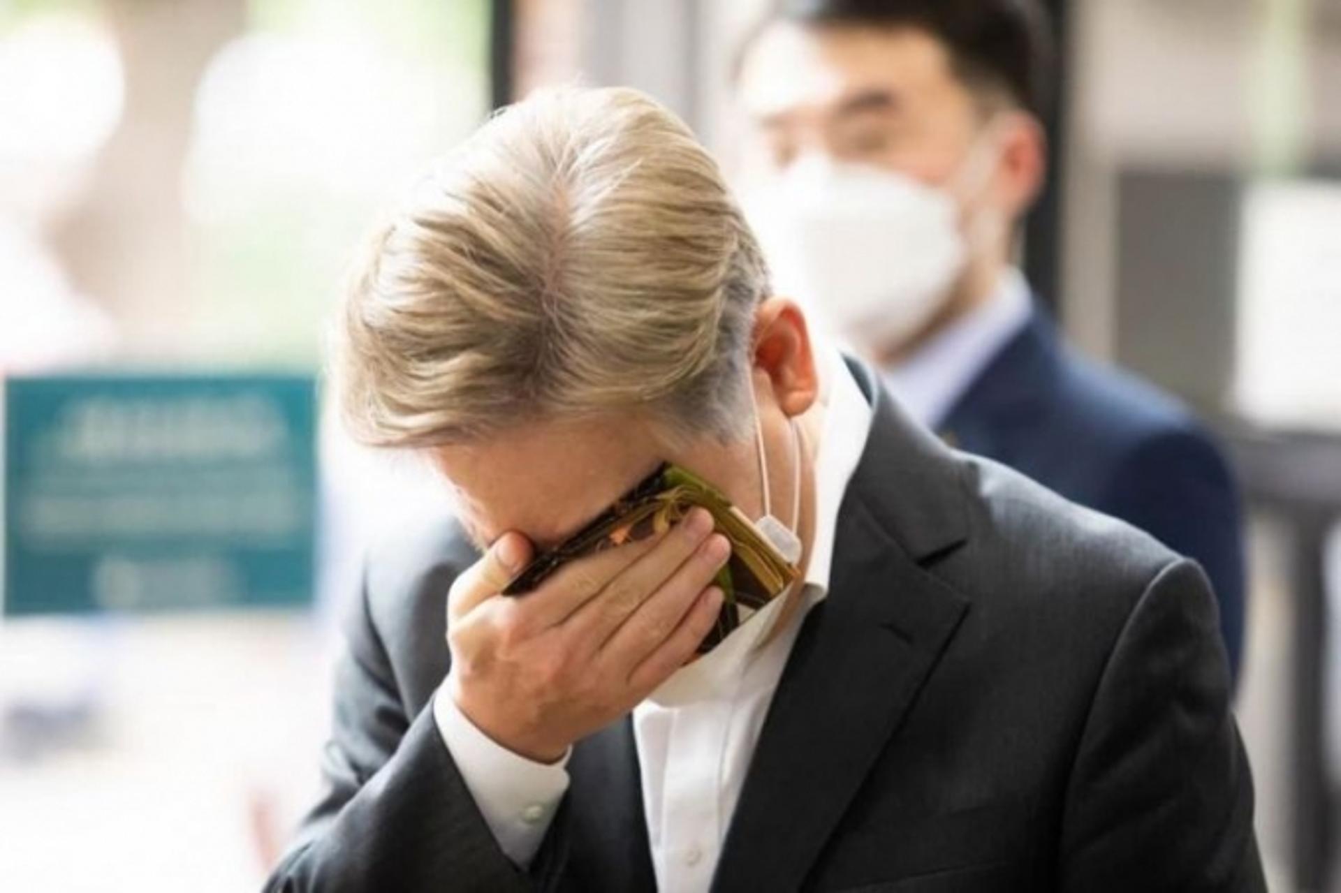 이재명, 서울대 사망노동자 애도하며 눈물…"7년 전 화장실서 숨진 여동생 떠올랐다"