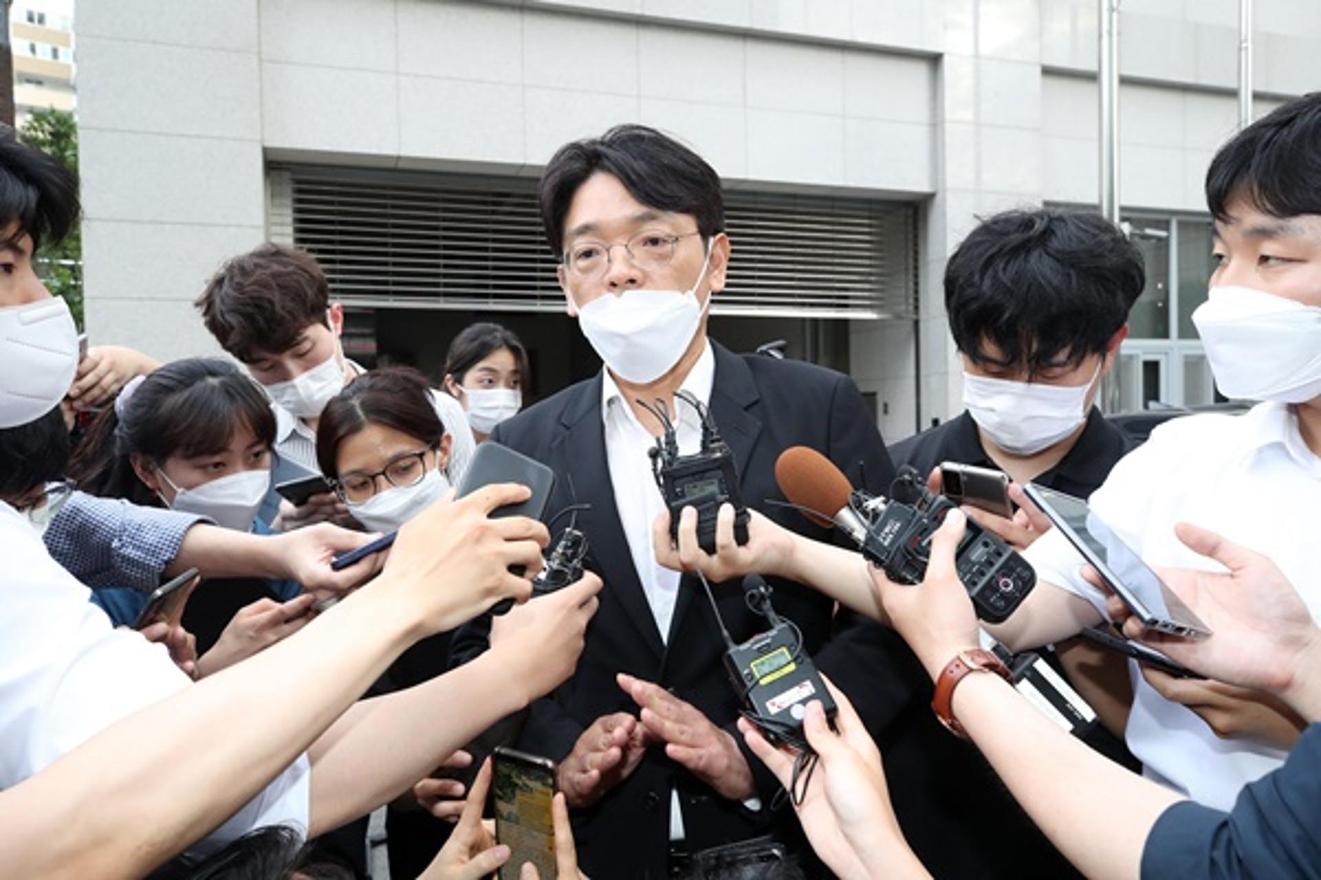 이동훈 “여권인사가 ‘Y’(윤석열) 치자 했지만 거절… 골프채는 풀세트로 안 받아”