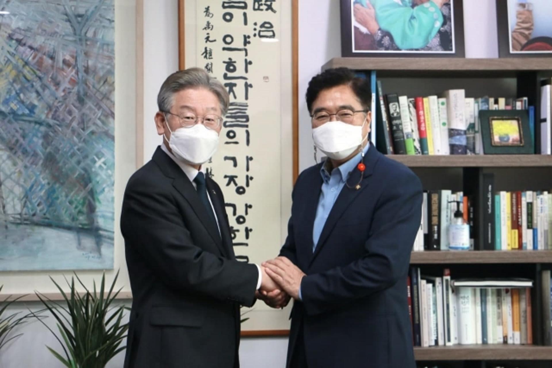 우원식 의원, 이재명 지지 선언…"불평등·불균형·양극화 극복 적임자"