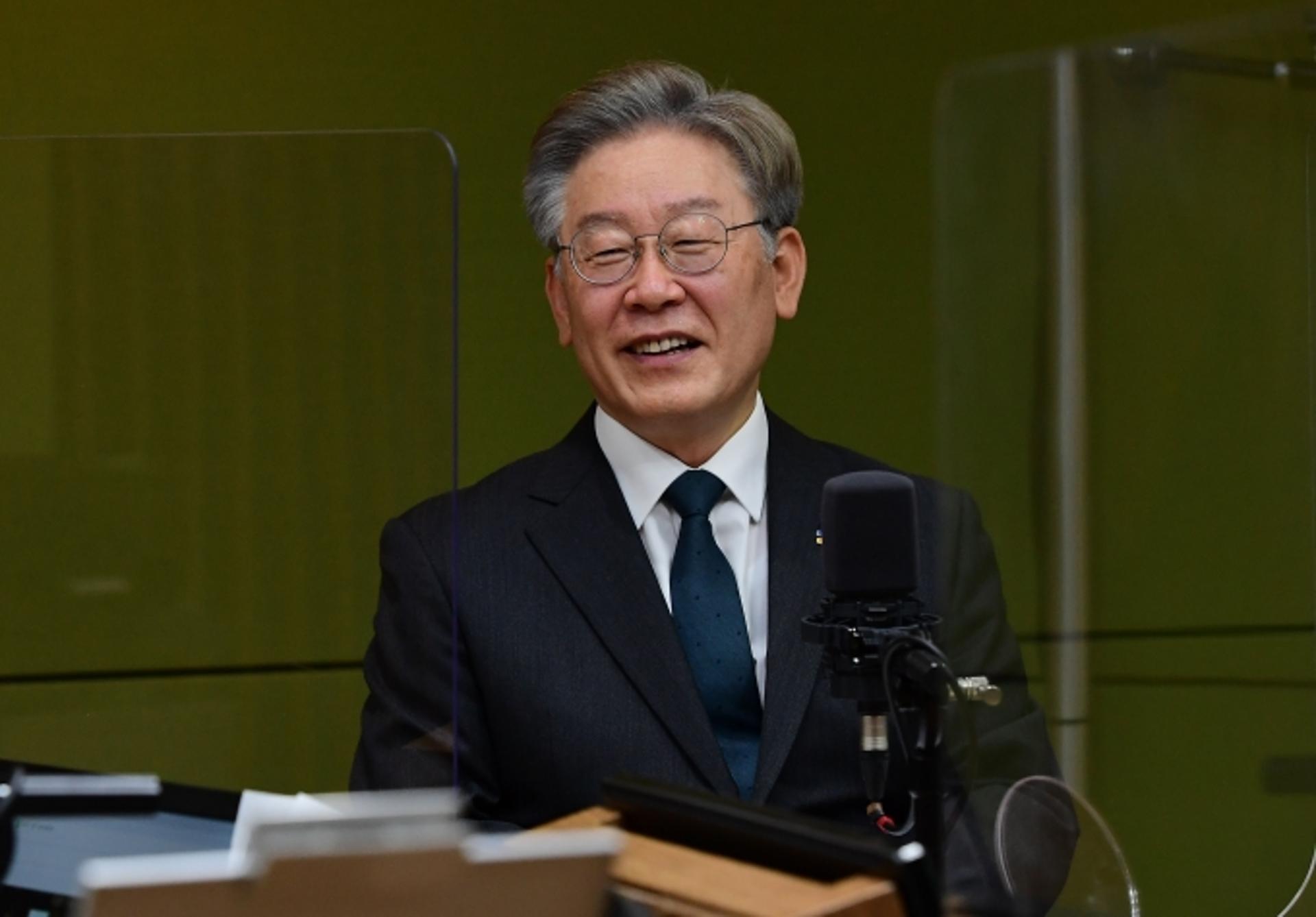 이재명, 윤석열 전국민 재난지원금 발언에 "국가관 우려스러워" 일침
