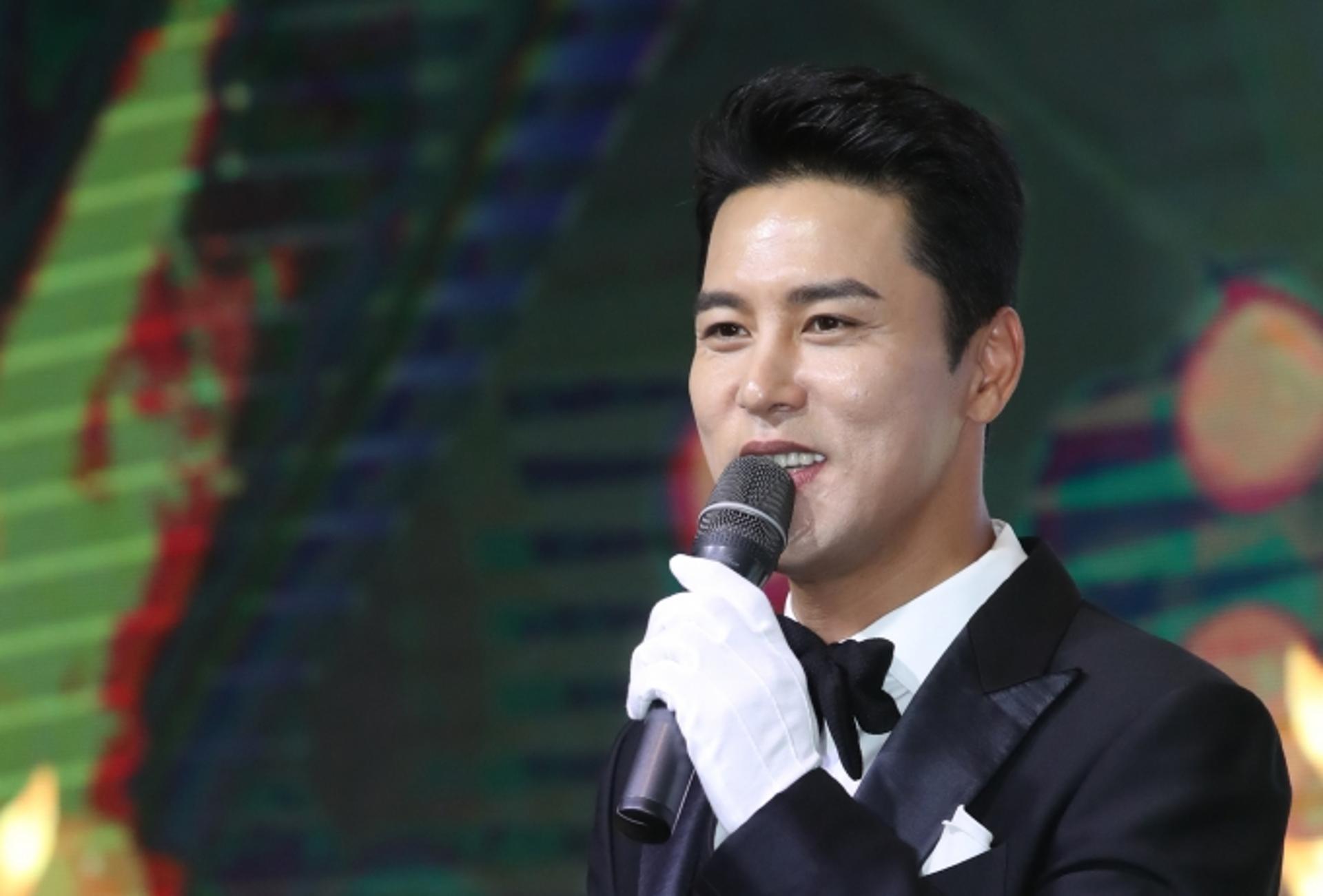 장민호, 코로나19 확진… "톱6 전원 자가격리"