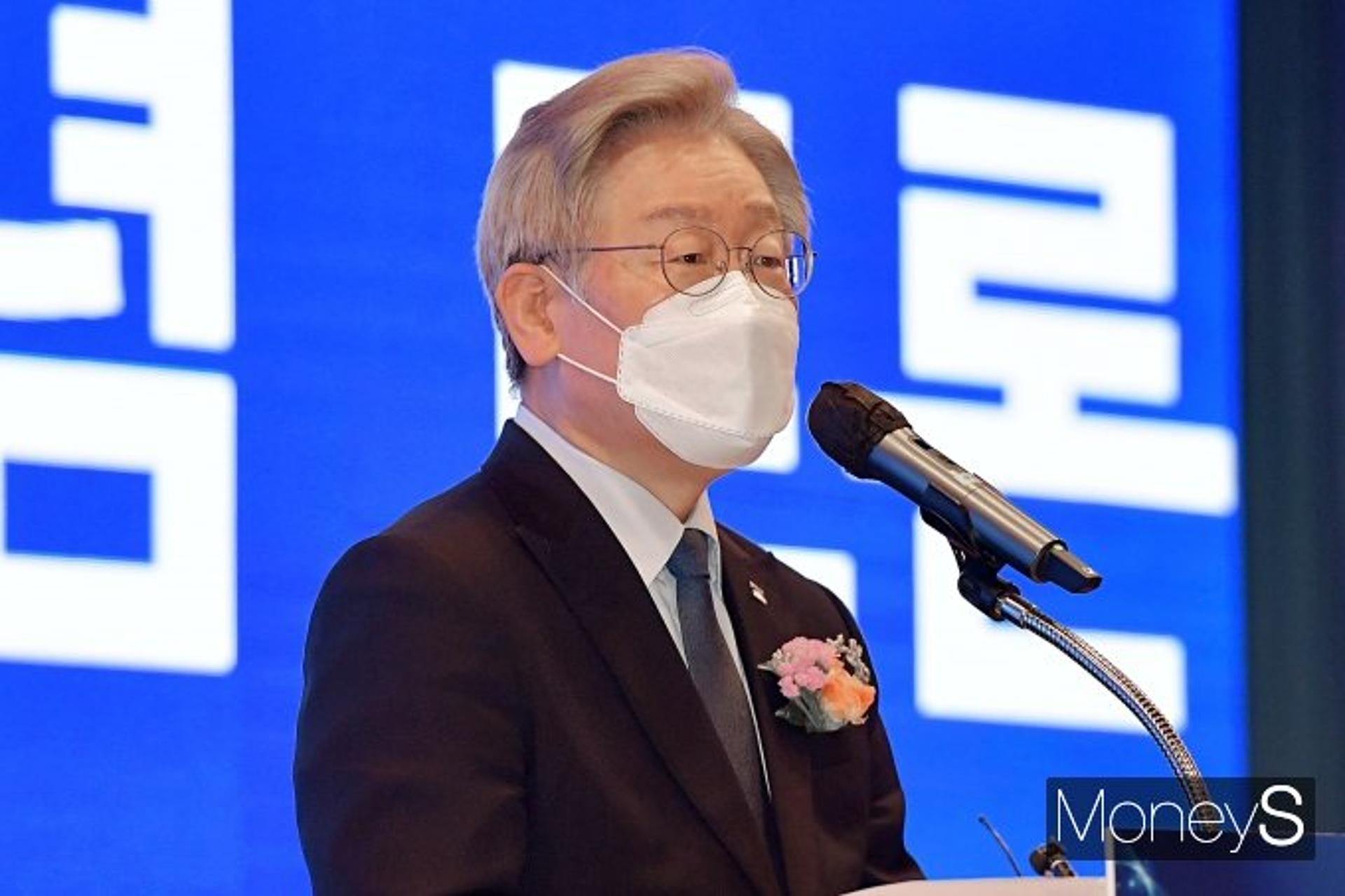 이재명 "정전협정 68주년 남북 통신선복원 환영…대화로 이어지길"