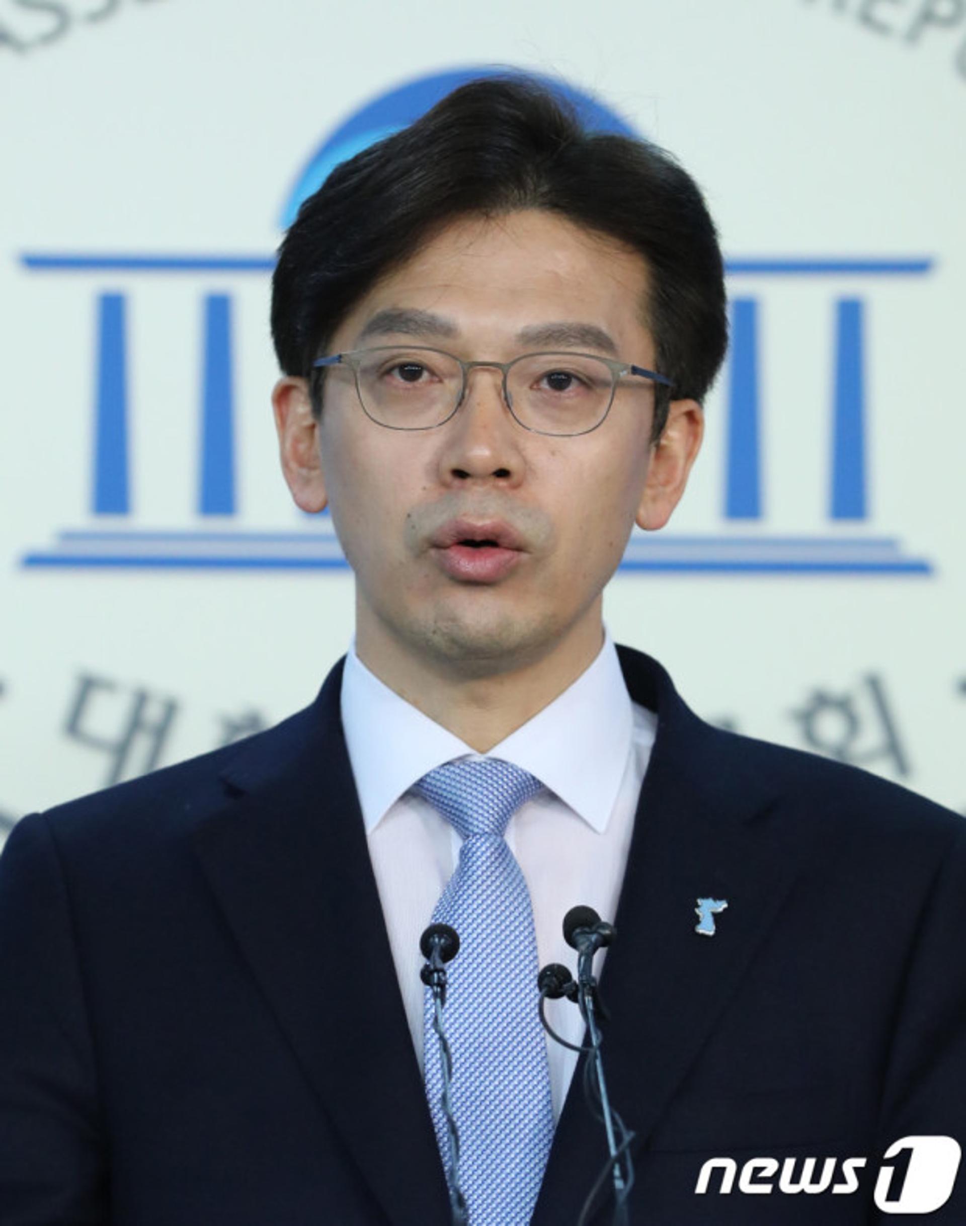 이재명측, '이낙연, 닭·소 잡는 칼 달라' 발언에 "닭도 못 잡는 소 잡는 칼 갖고 있으면 뭐하나"