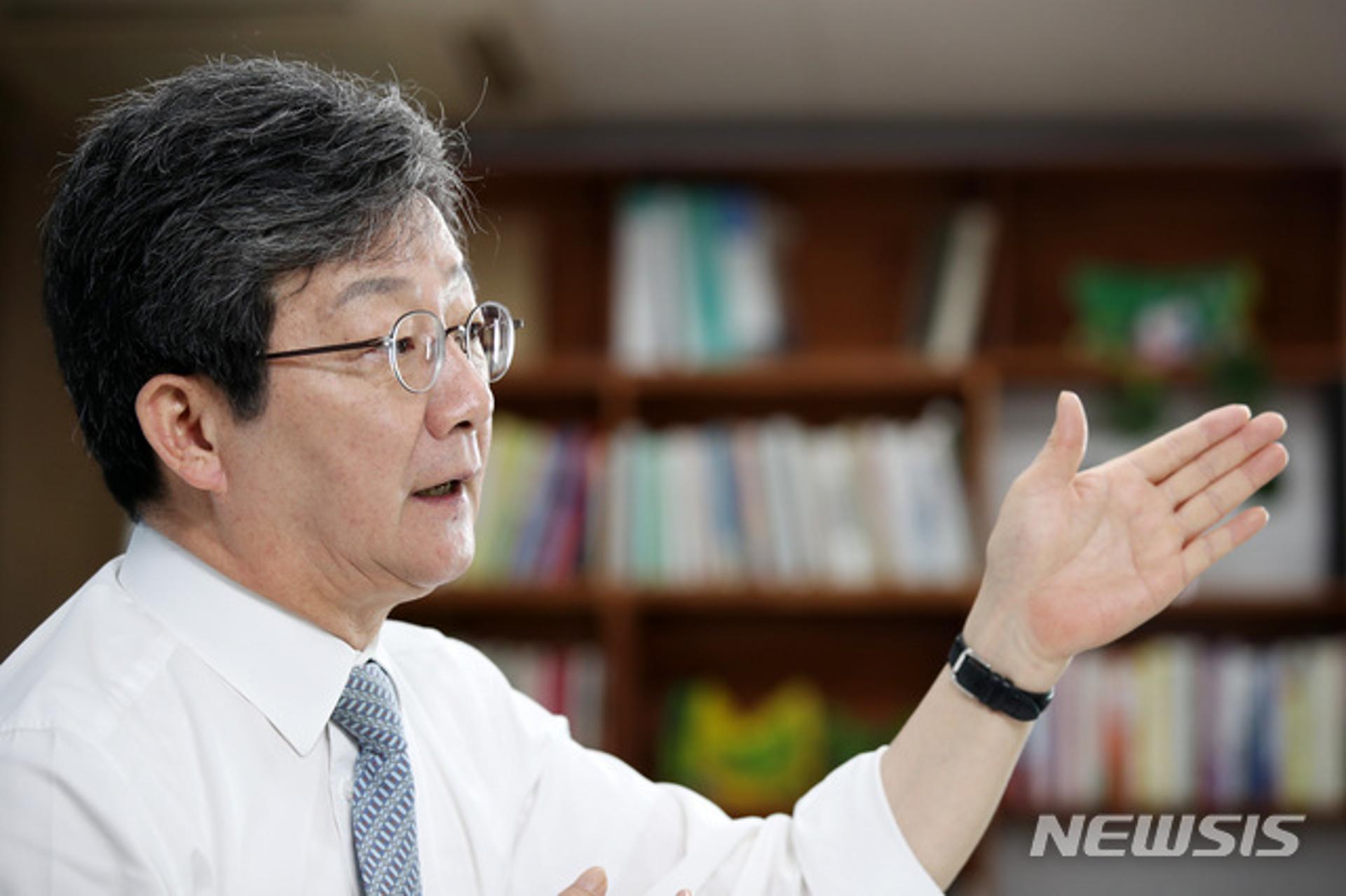 기본소득운동본부, 국힘 유승민 후보 중앙선관위에 고발…"허위사실 공표"